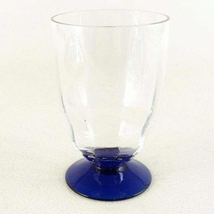 1930 glasses, blue feet