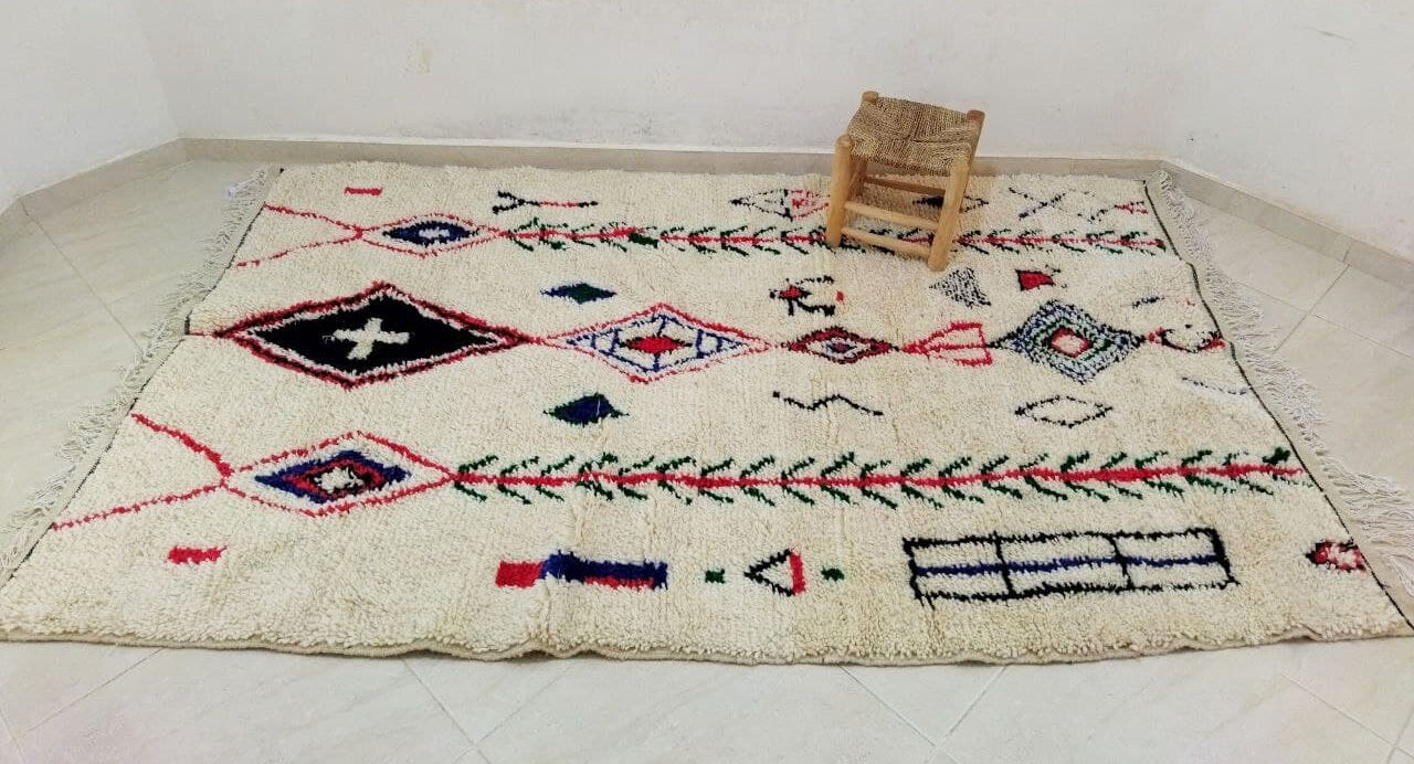 Tapis berbère coloré 243 X 153 CM