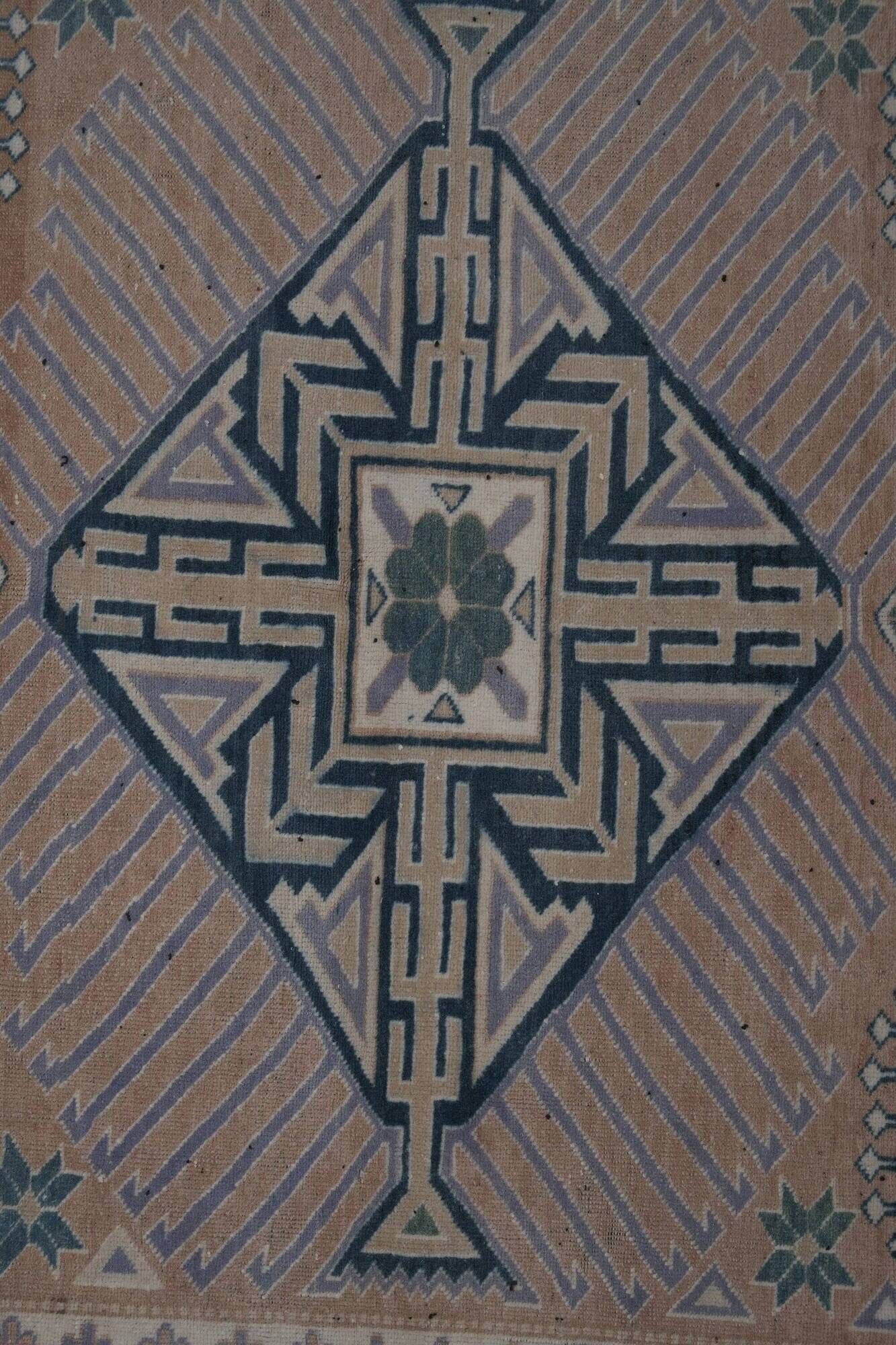Vintage Turkish Oushak rug 183x193 cm