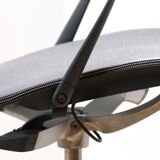 Set of 13 Setu office chairs, Herman Miller