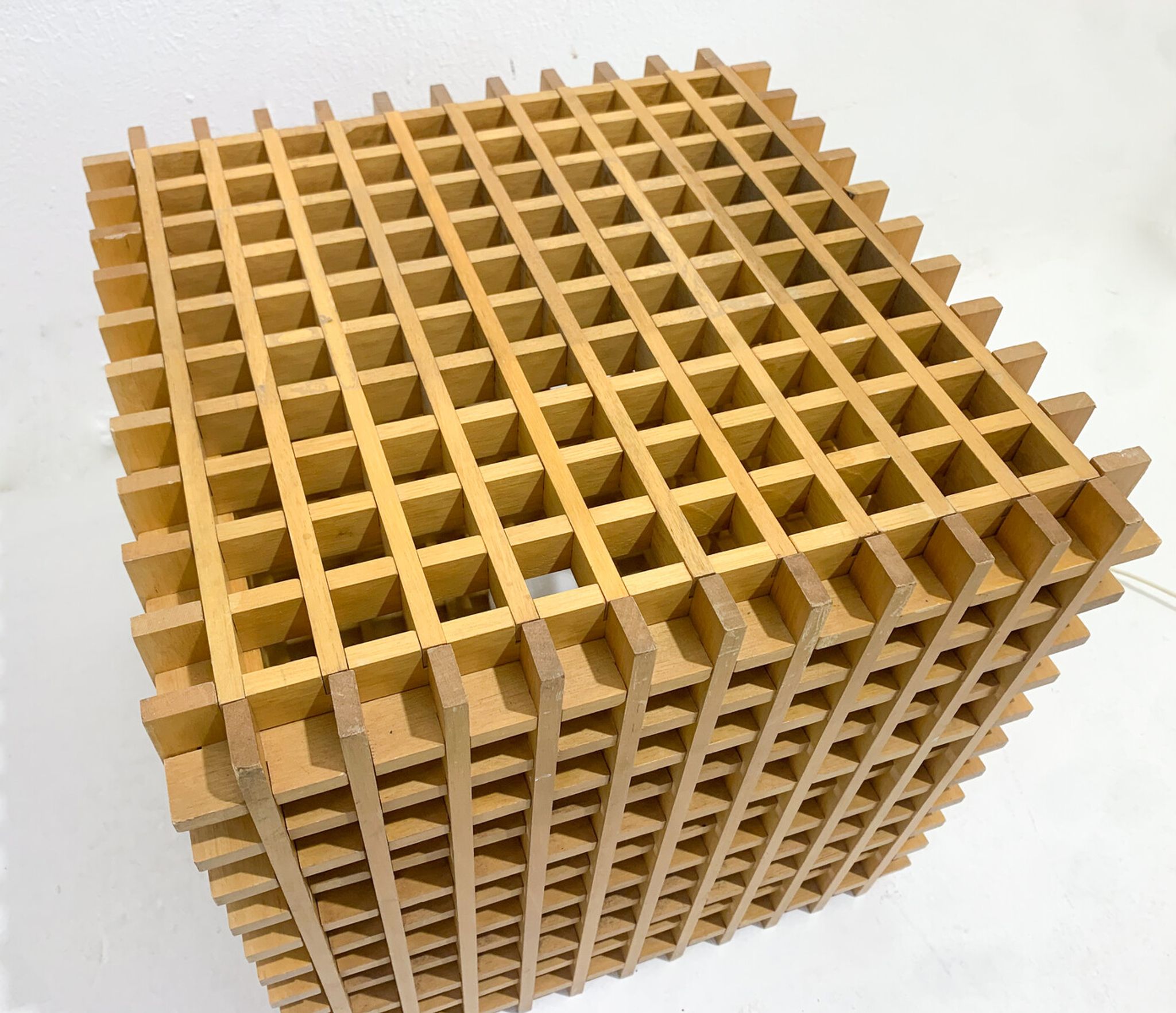 Mid-Century Modern Italian Wooden Cube Lamp, 1960s