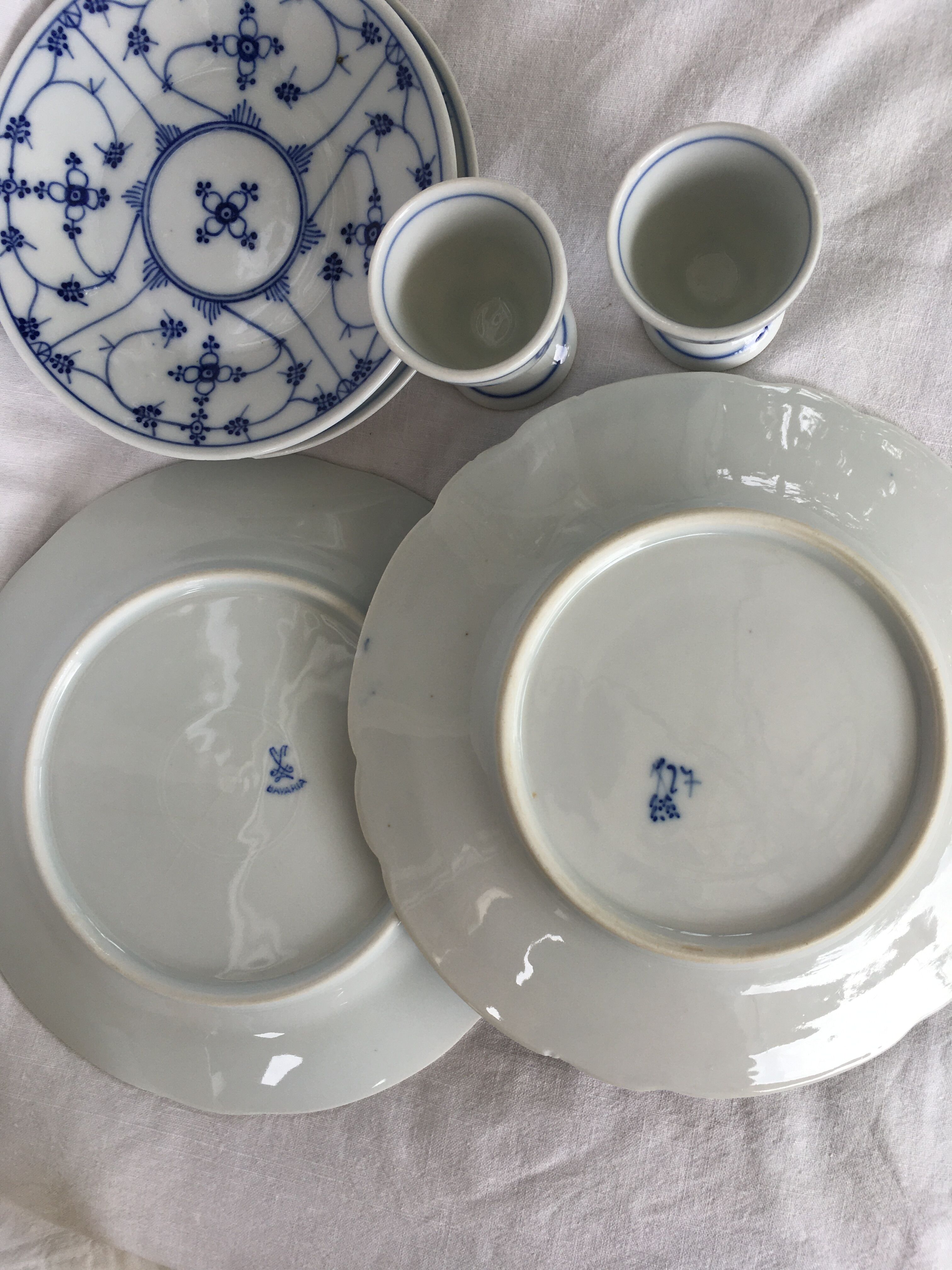 Breakfast coquetiers and porcelain plates