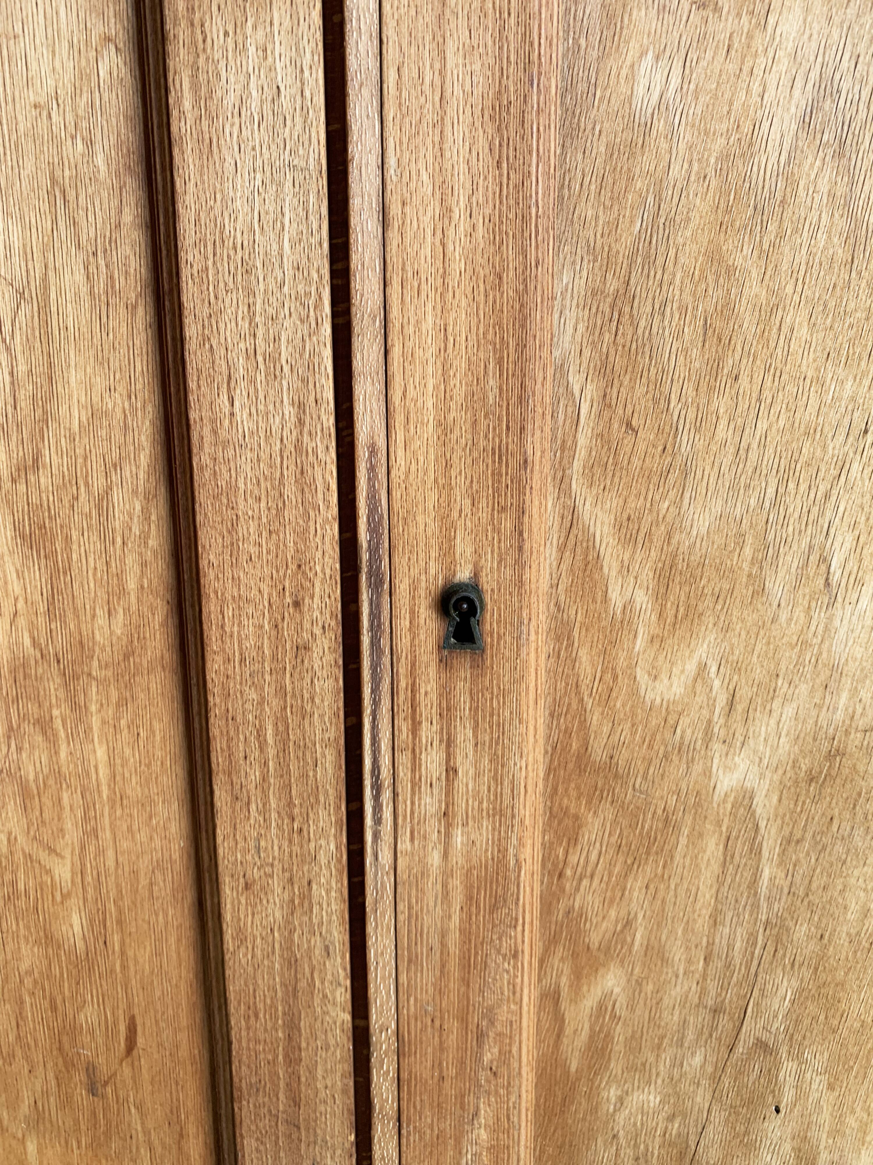 Vintage Parisian buffet in solid oak from the 60s