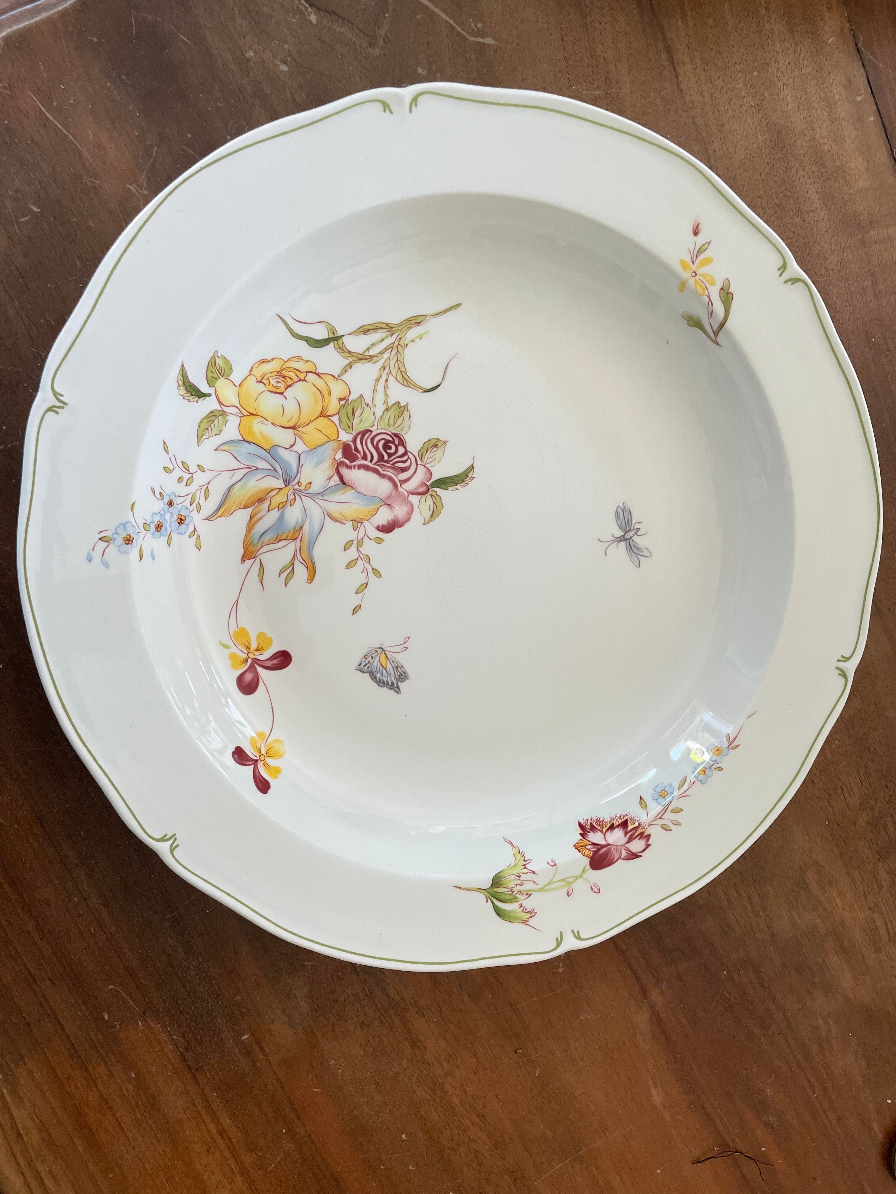 Two ceramic dishes from Gien model Montpellier