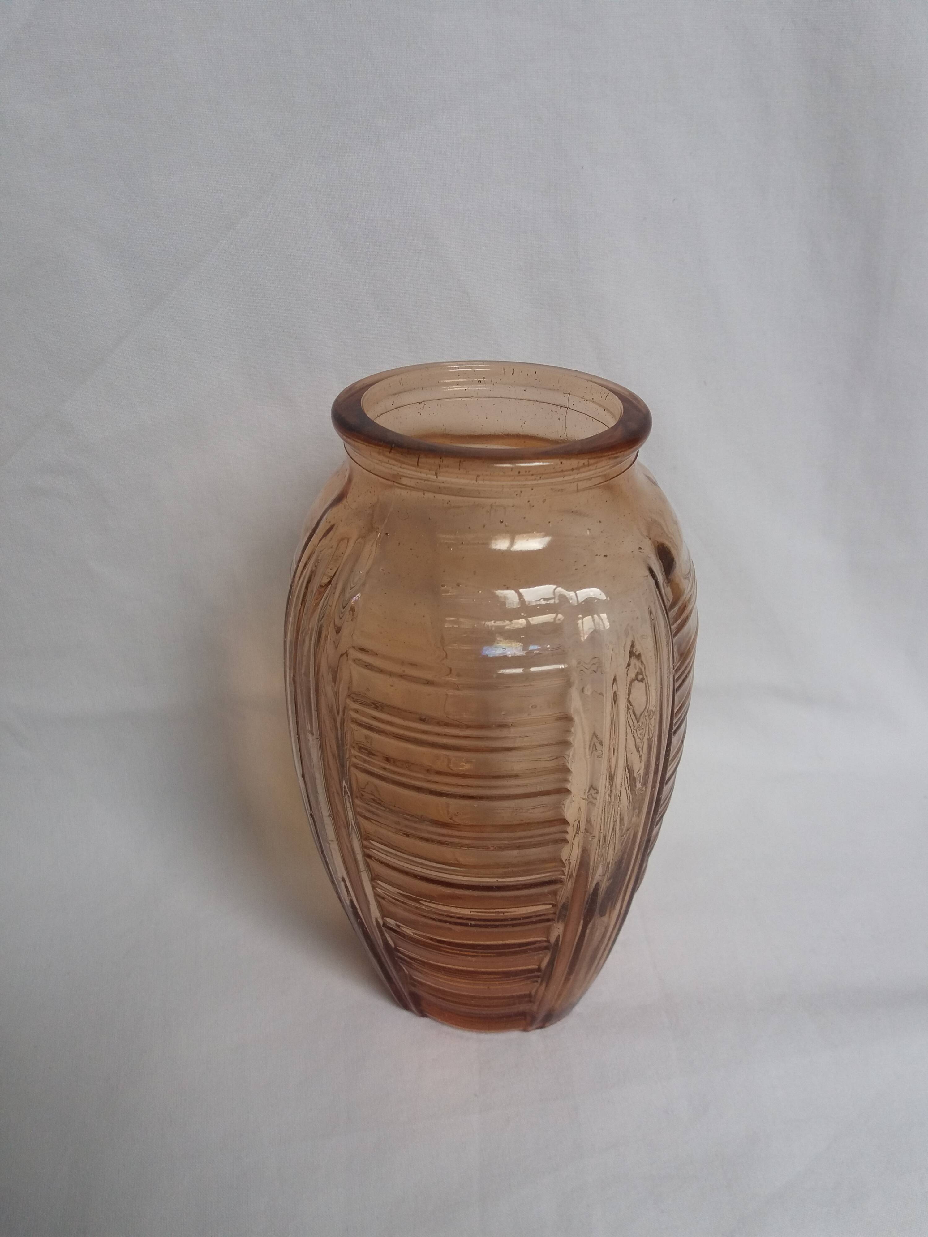 Salmon pink Art Deco vase