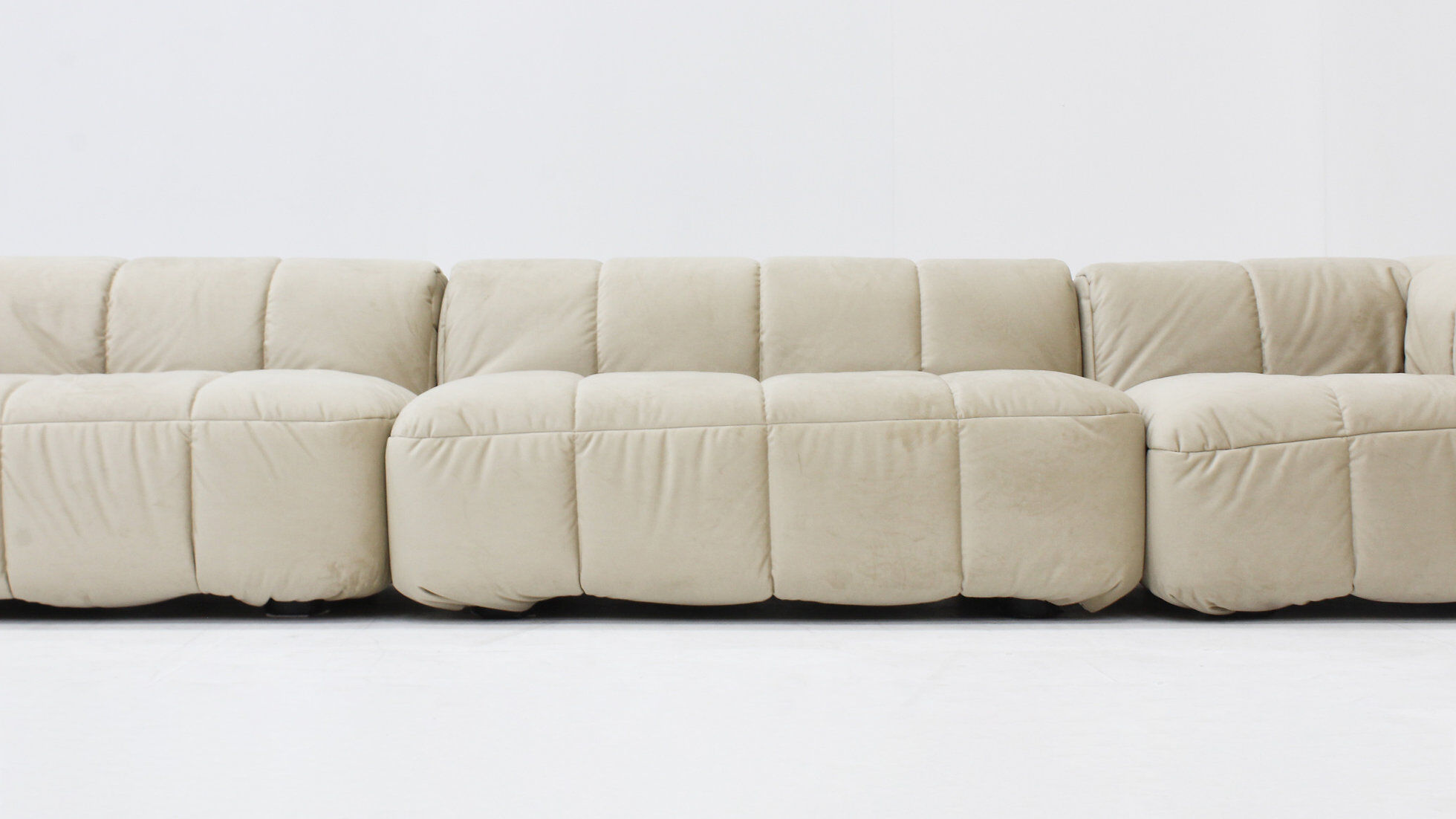 Vintage modular Arflex Strips sofa in beige velvet by Cini Boeri 1970s