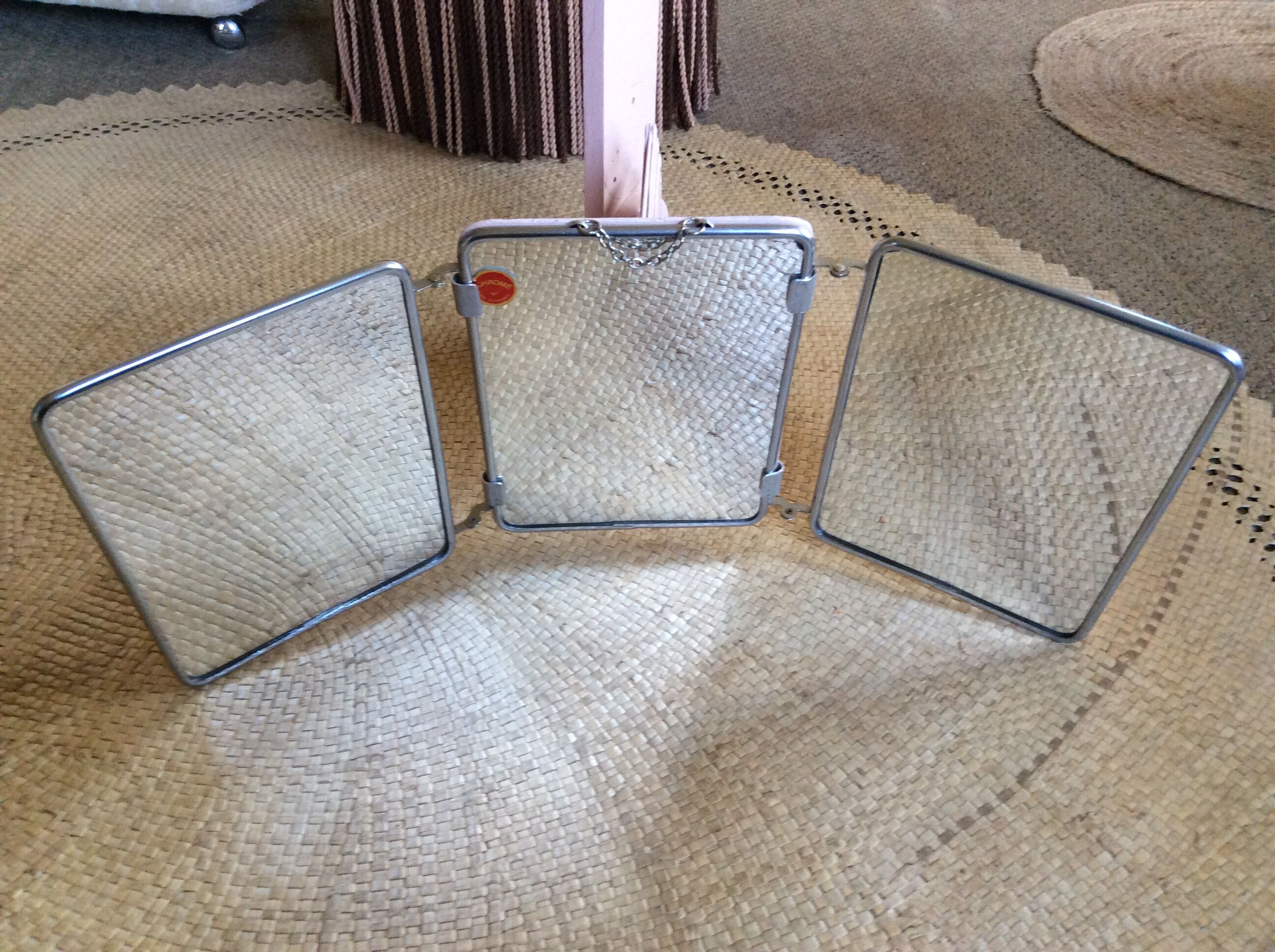 Barber's mirror on plinth 57x23cm