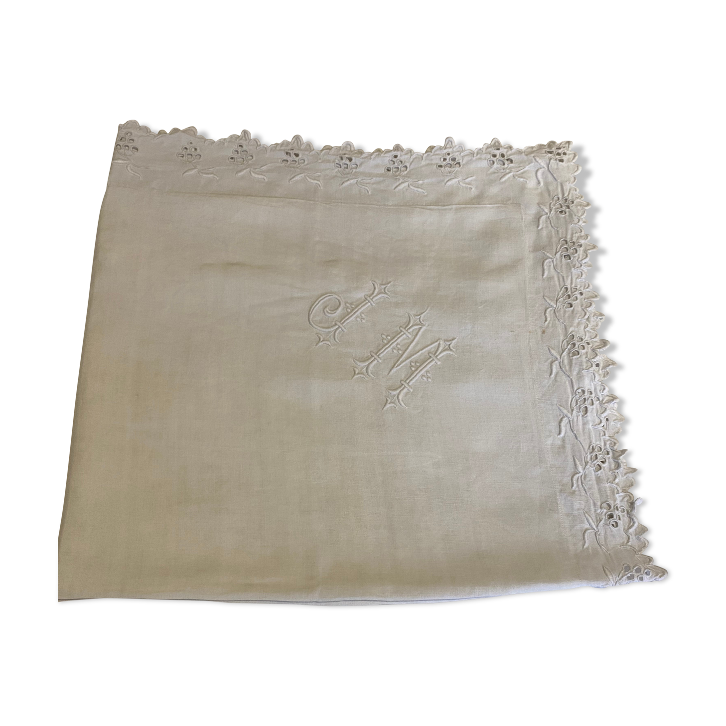 JM monogram pillow taie