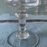 Lot de 4 verres à pieds anciens