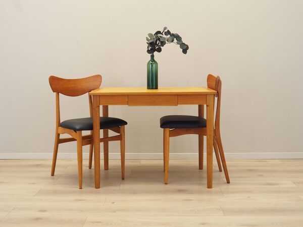 Bureau en frêne, design danois, années 1970, production : Danemark