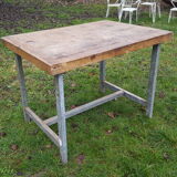Work table, workshop, log