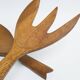 Couverts à sculpté salades à la main du milieu du siècle