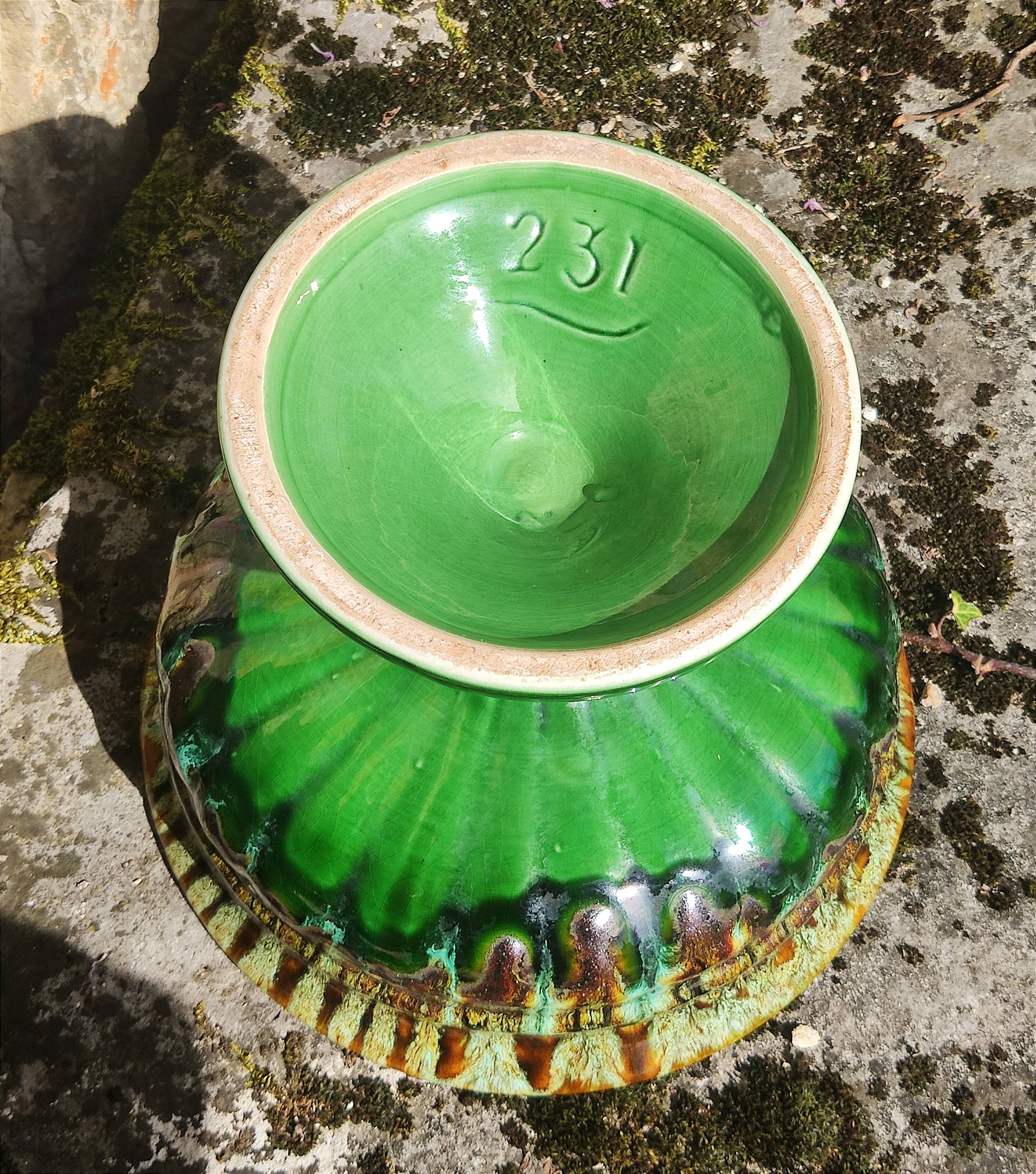 Medici shaped earthenware cup - flamed green -