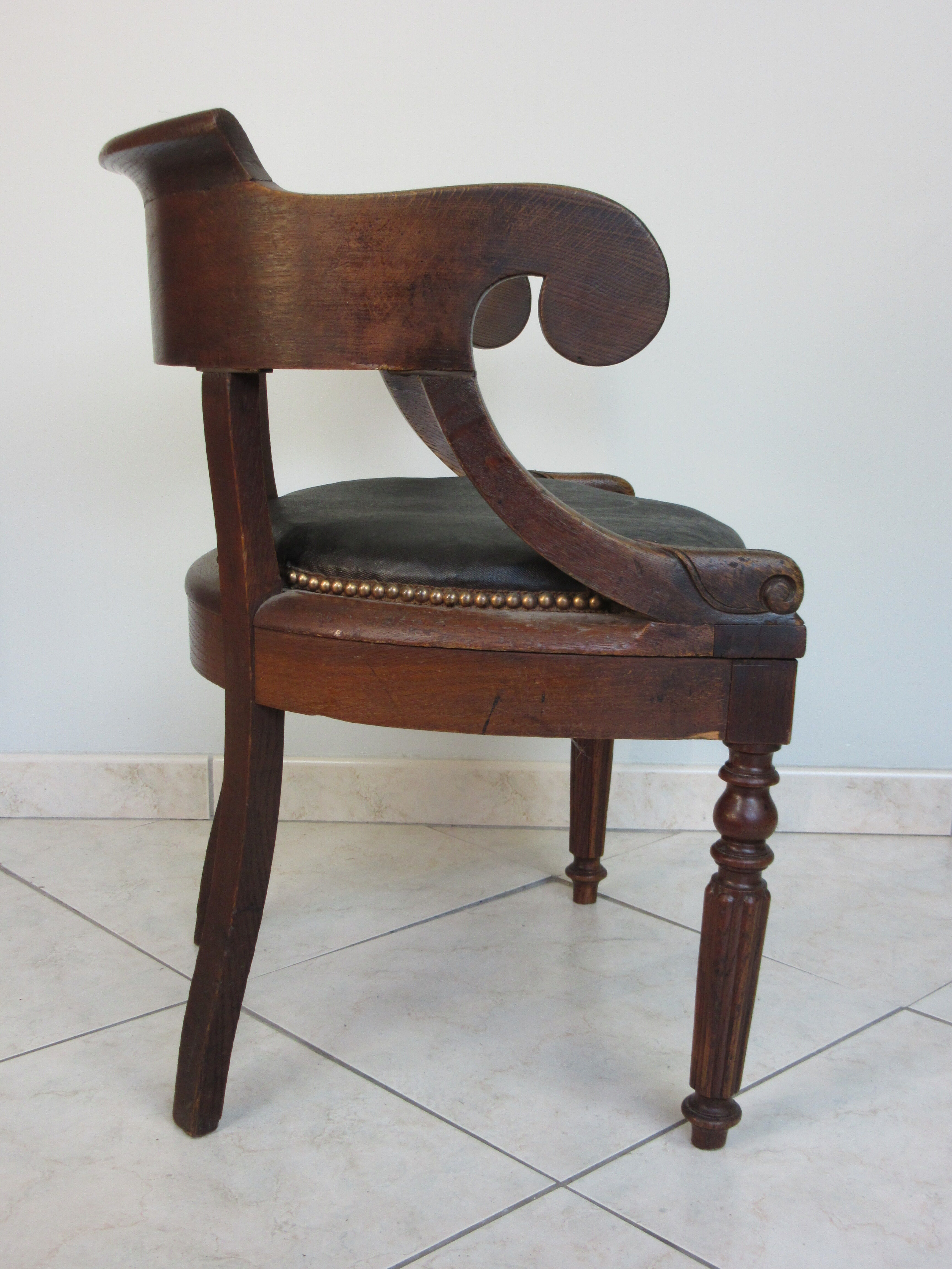 Fauteuil de bureau bois et cuir