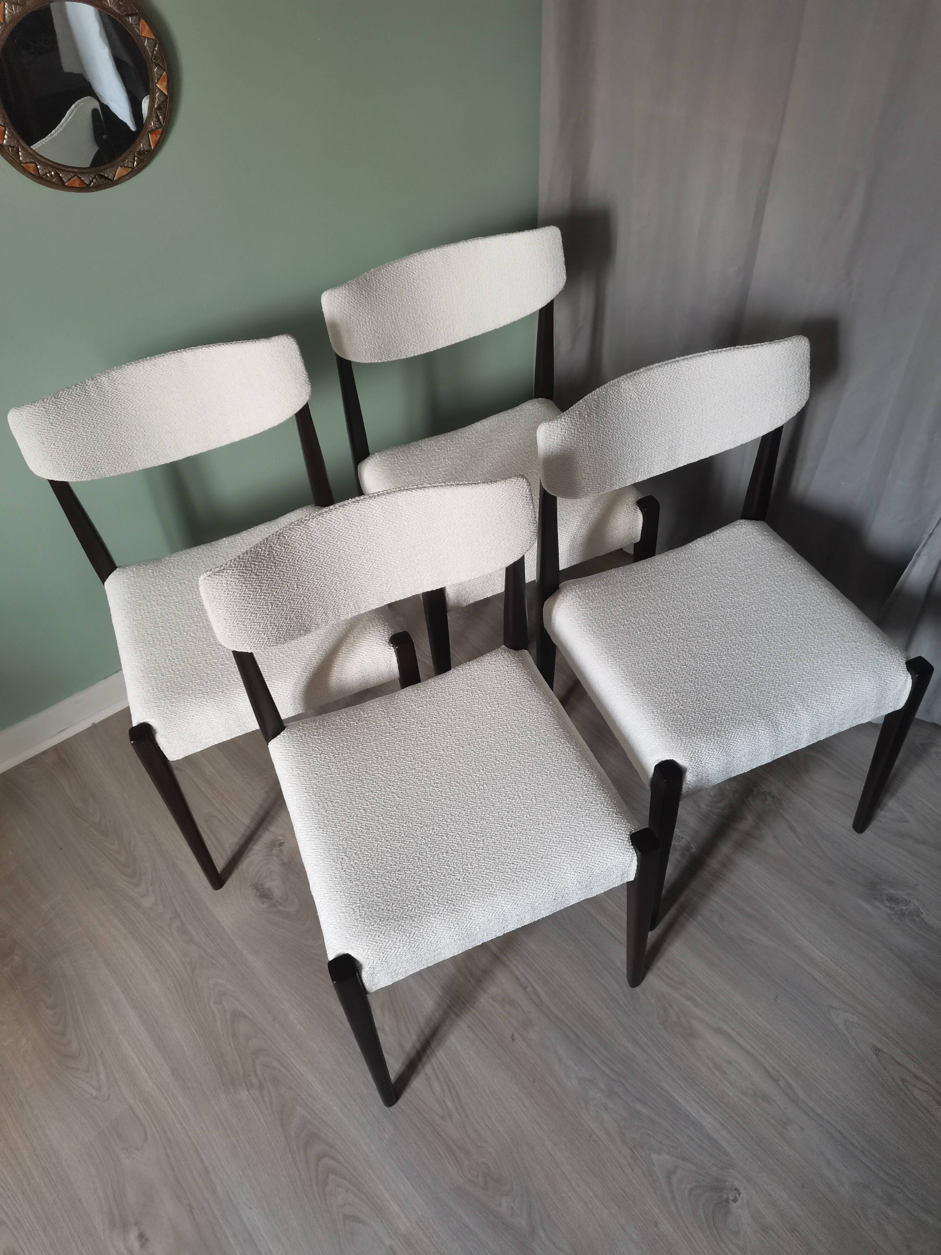 Chaises scandinaves blanches