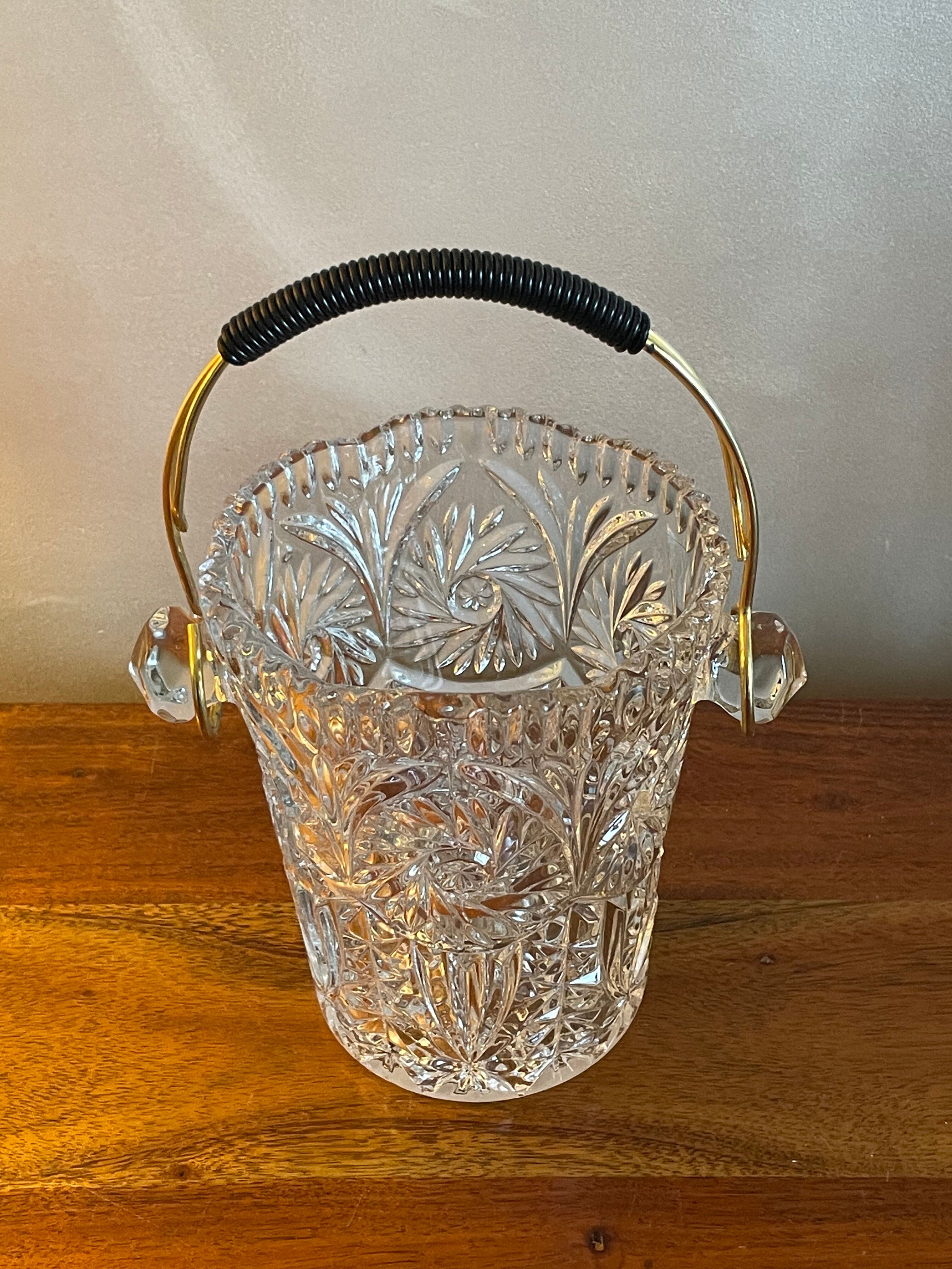 Seau à glaçons verre taillé et scoubidou