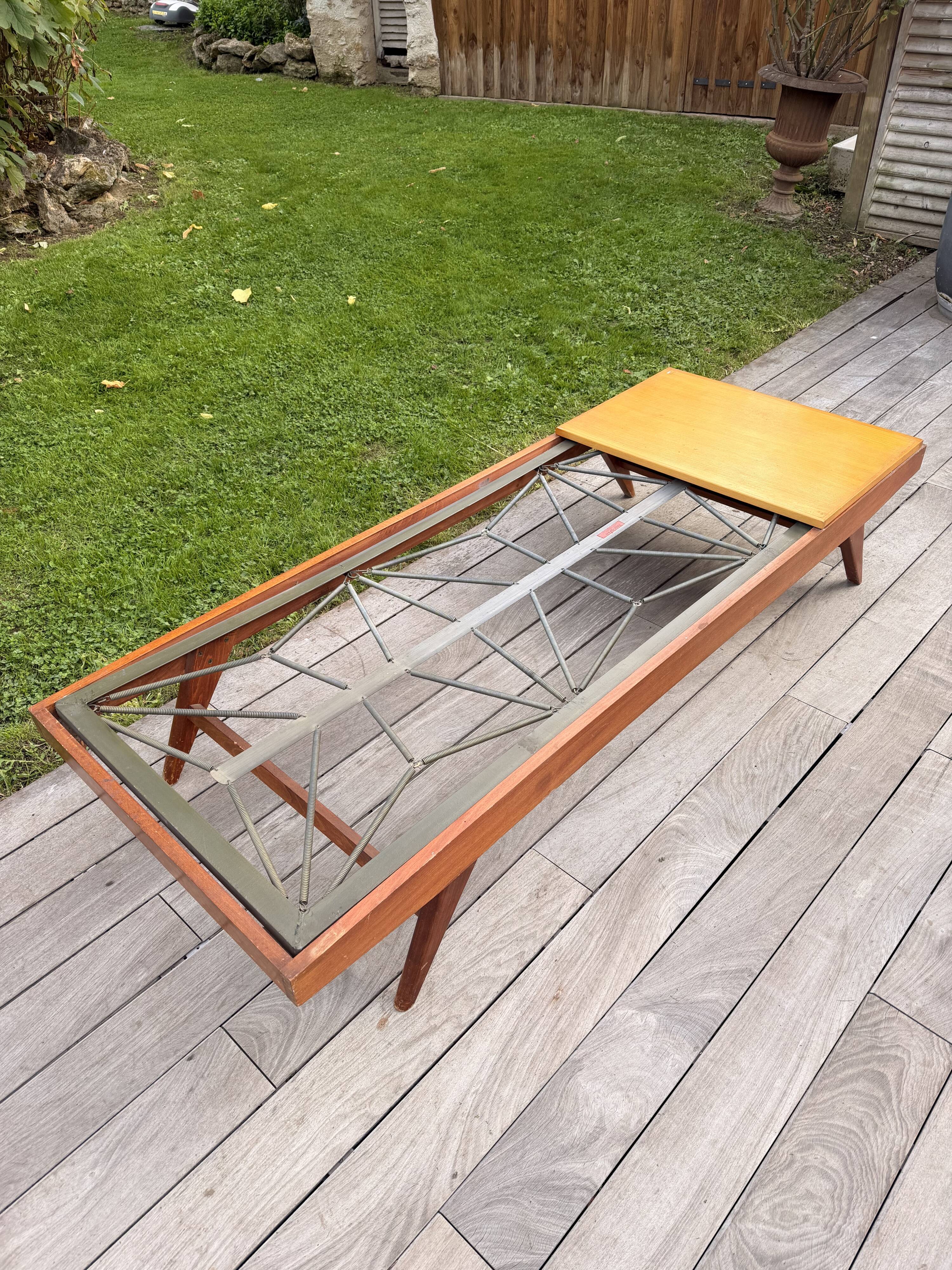 Banquette daybed par Pierre Guariche 1954