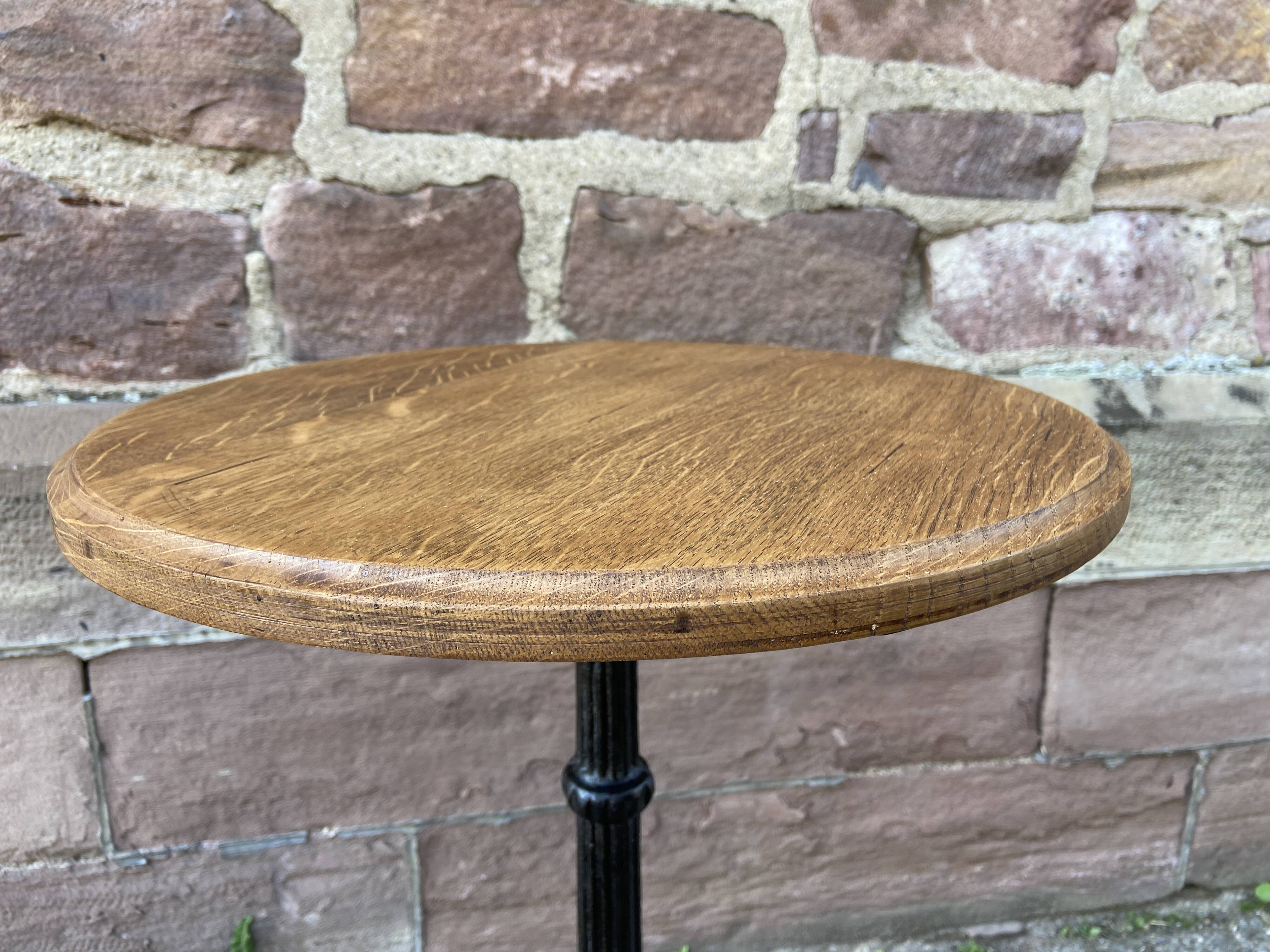 metal pedestal table, Art Deco garden bistro, Paris, 80s