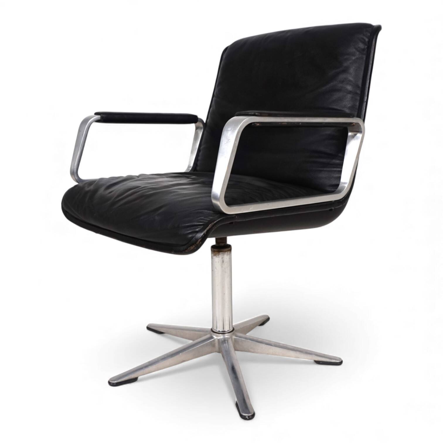 Swivel conference/dining chair in leather Wilkhahn Delta, by Delta Group, 1960