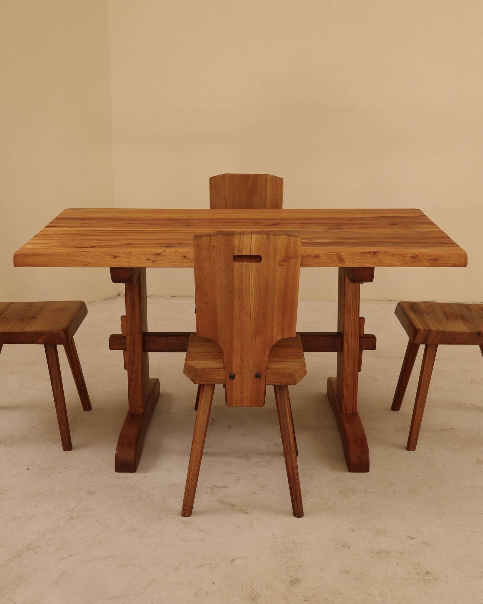 Table in solid elm, France, 1980s