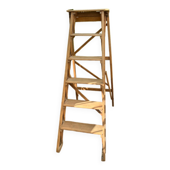 Escabeau de peintre en bois