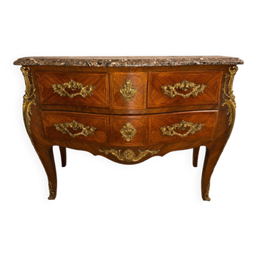 Curved jump commode in Louis XV style with marquetry and gilded bronzes.