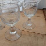 4 verres à liqueur anciens