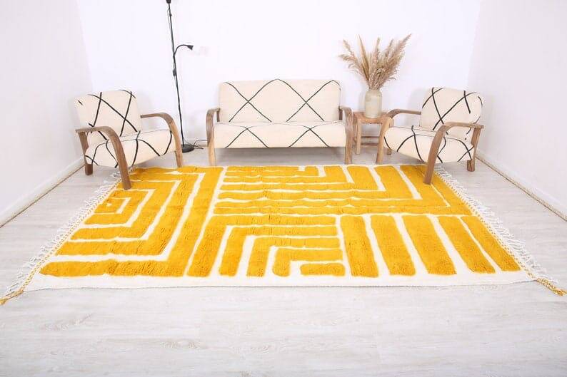 Handmade pure wool rug in traditional yellow, size 150 x 250 cm.