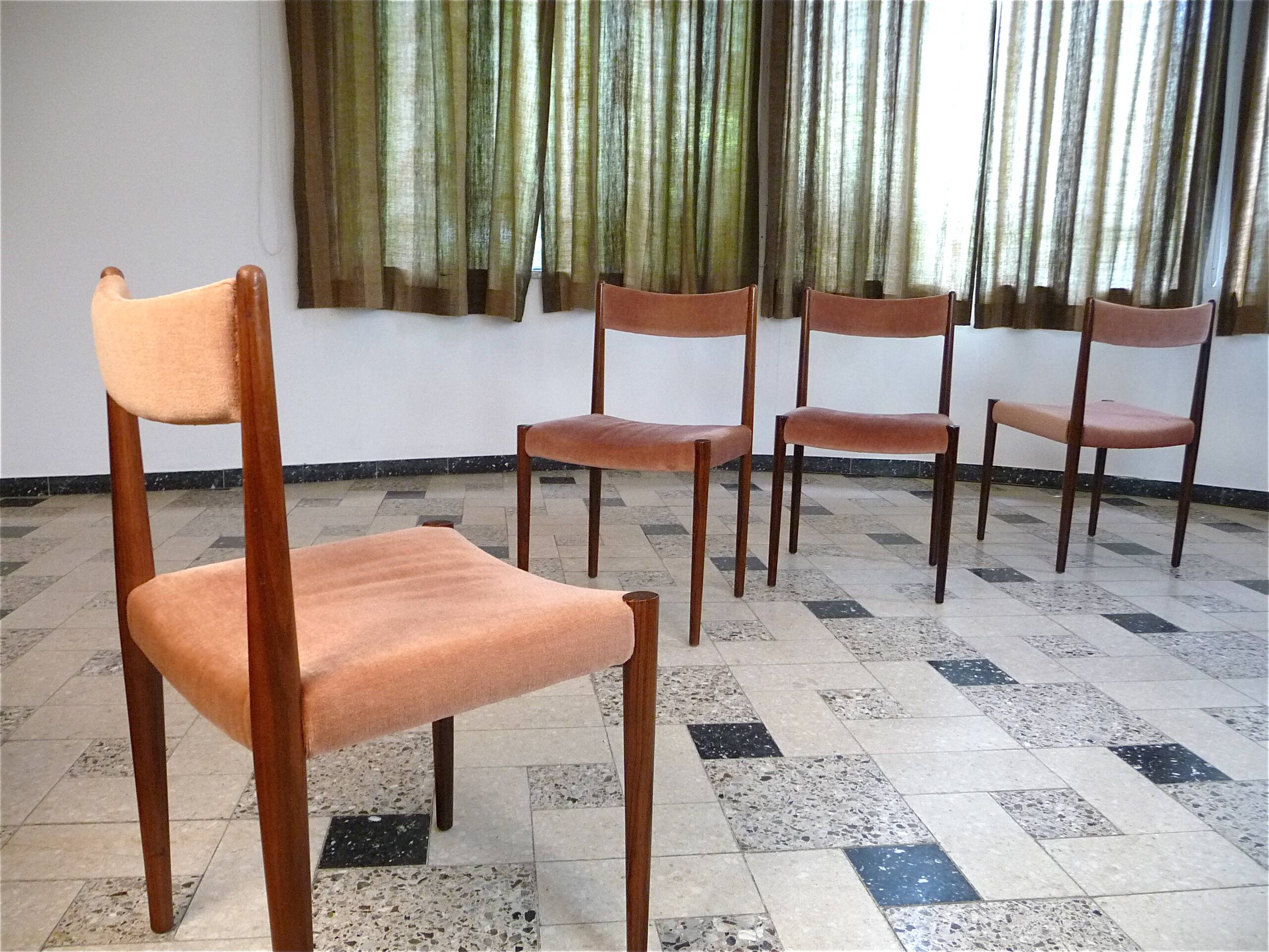 Set of 4 Velvet Dining Chairs in Walnut from Lübke, Germany 1960s