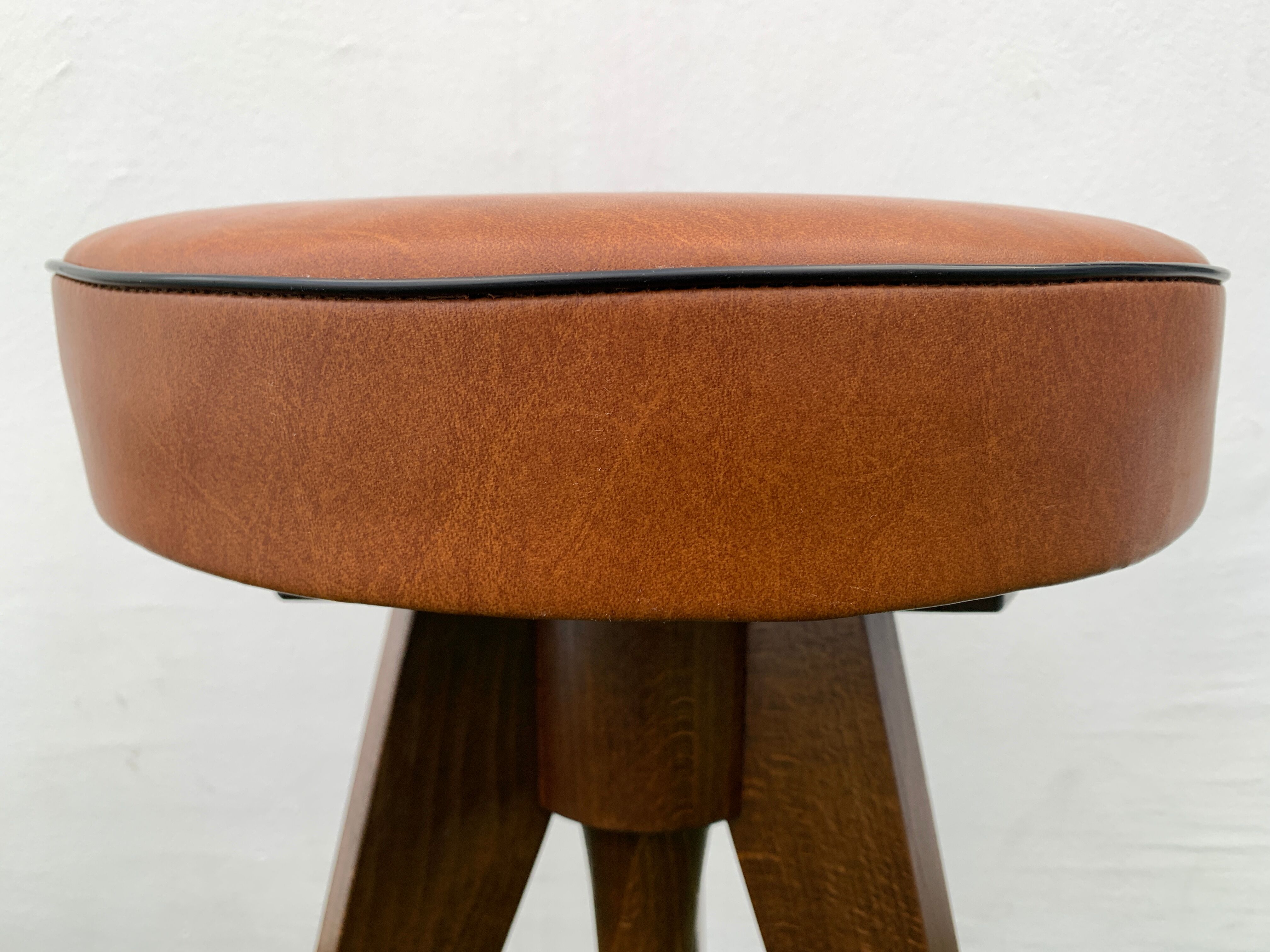 German piano stool, height adjustable, design Reiner Modell, 1950
