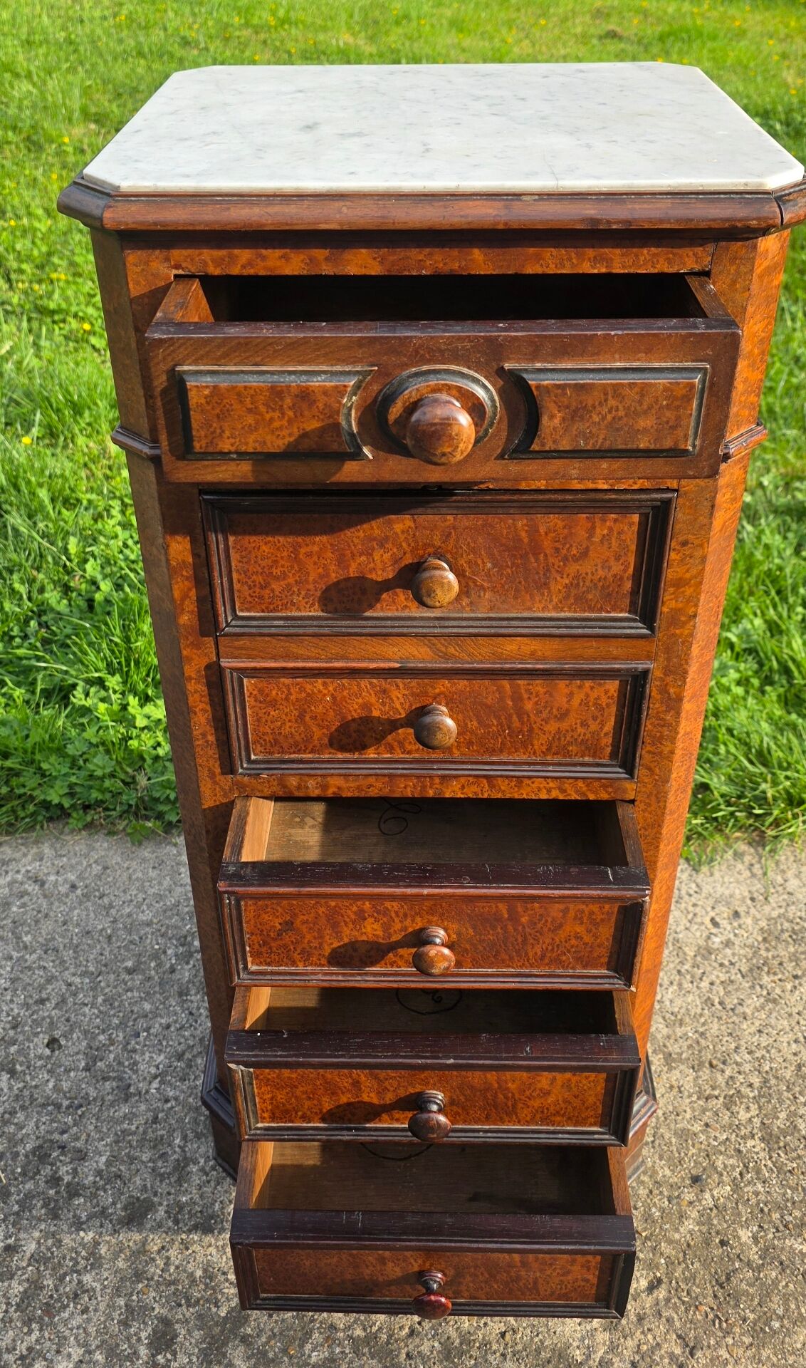 Chest of drawers or bedside table