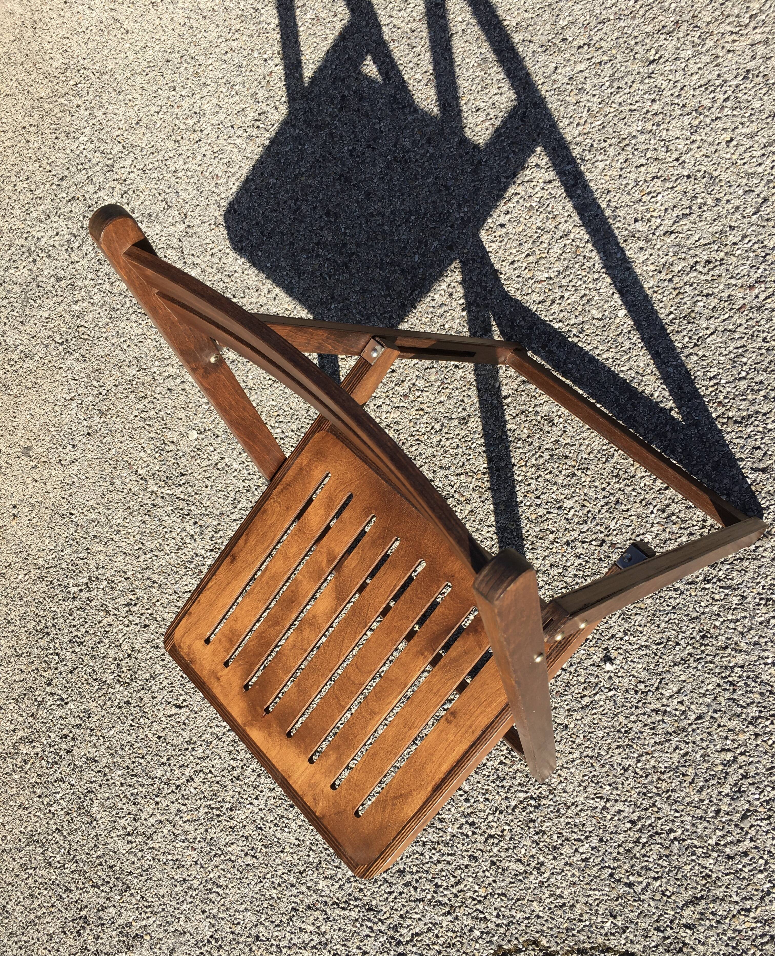 Folding wooden chair
