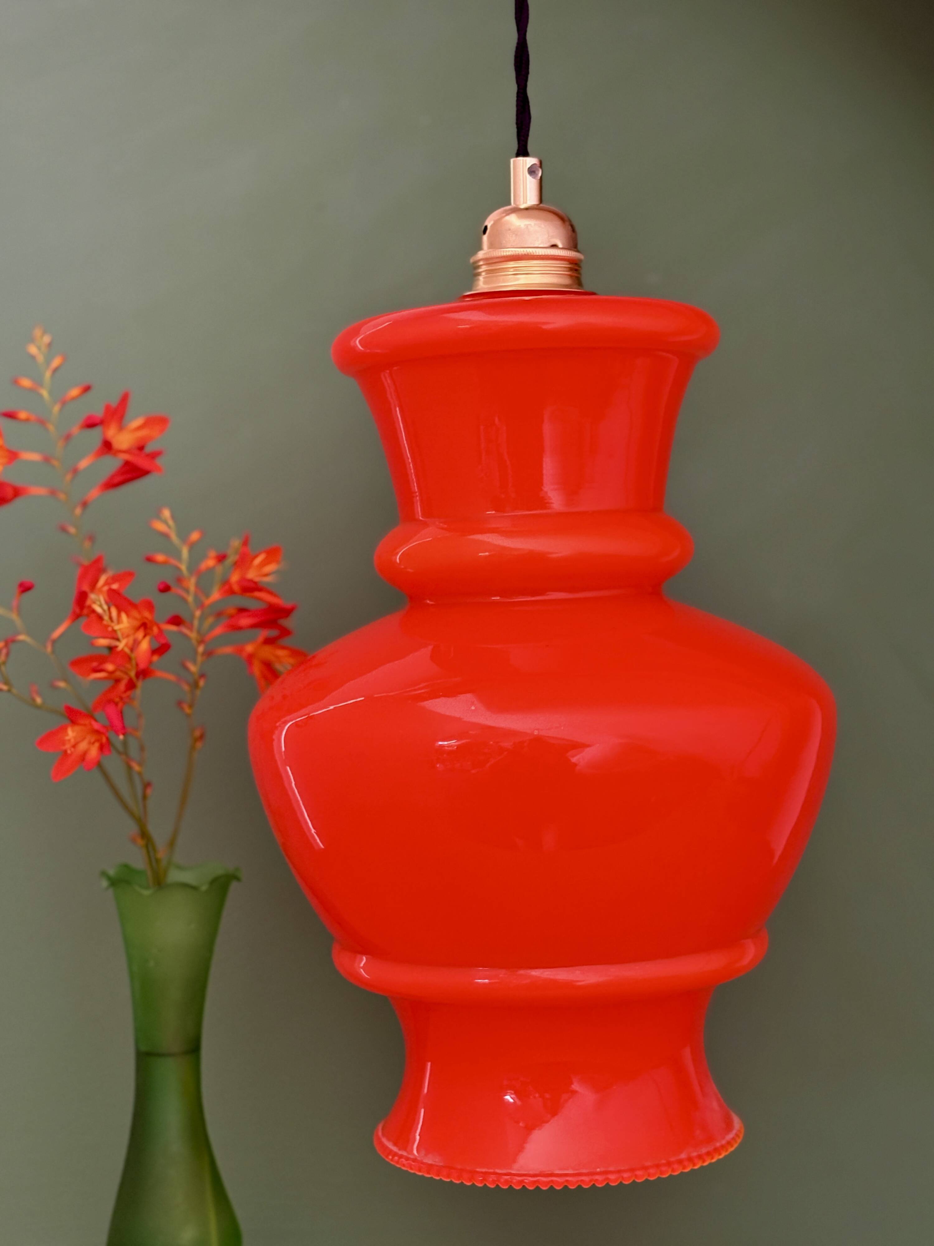 Suspension globe vintage XL en opaline orange