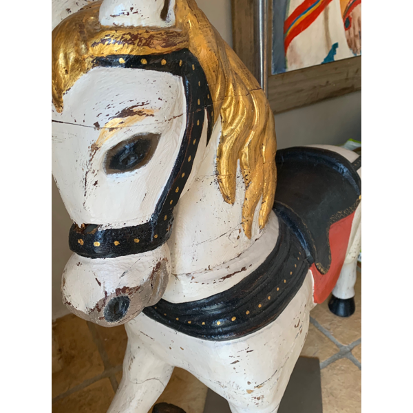 Cheval de manège en bois Cheval de manège en bois
