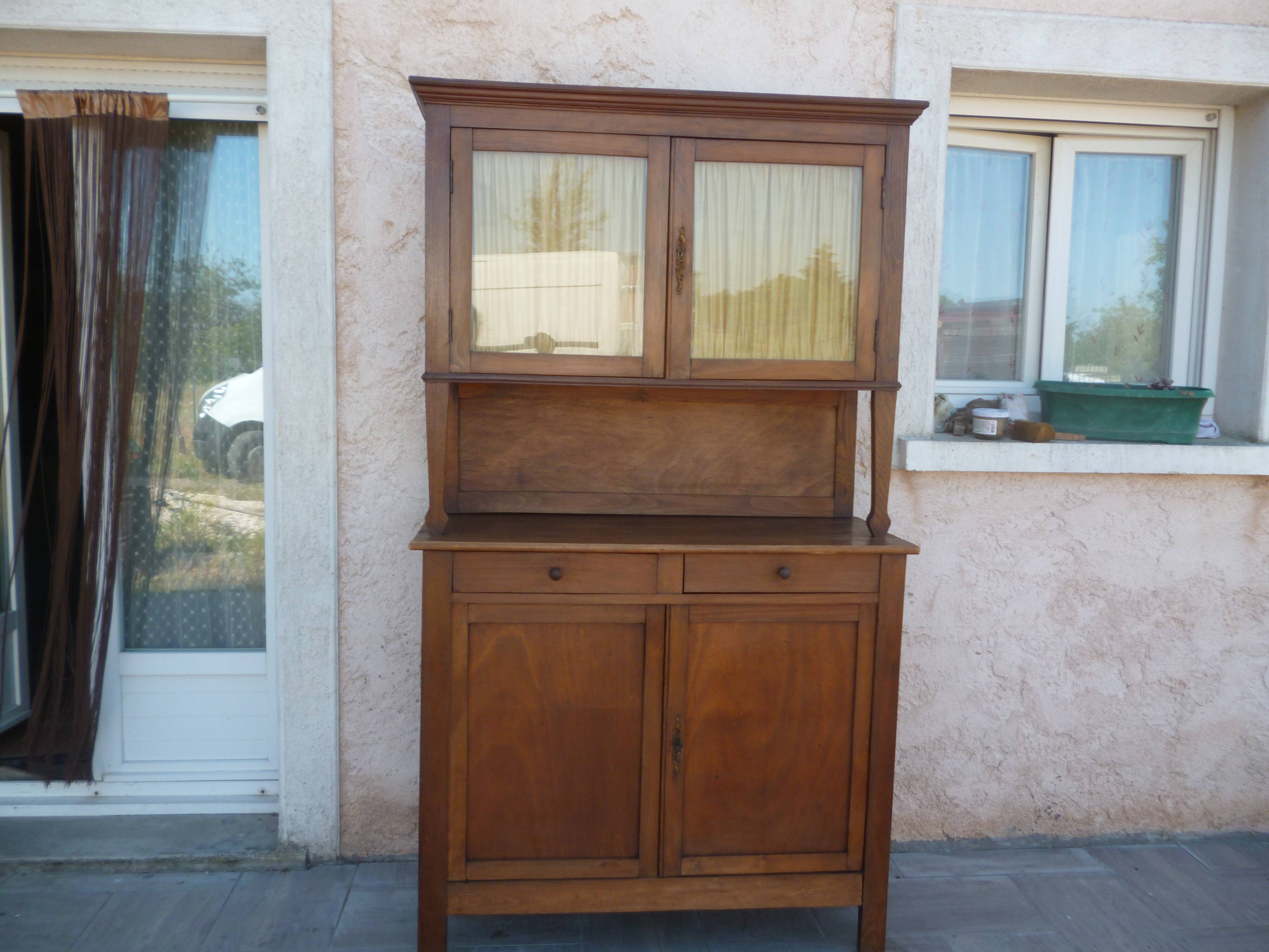 Vintage croas buffet