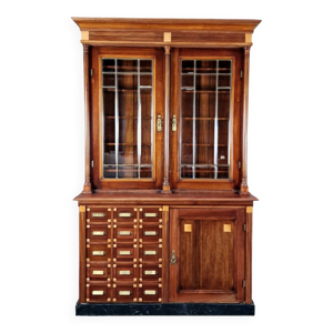 Armoire d’apothicaire - art