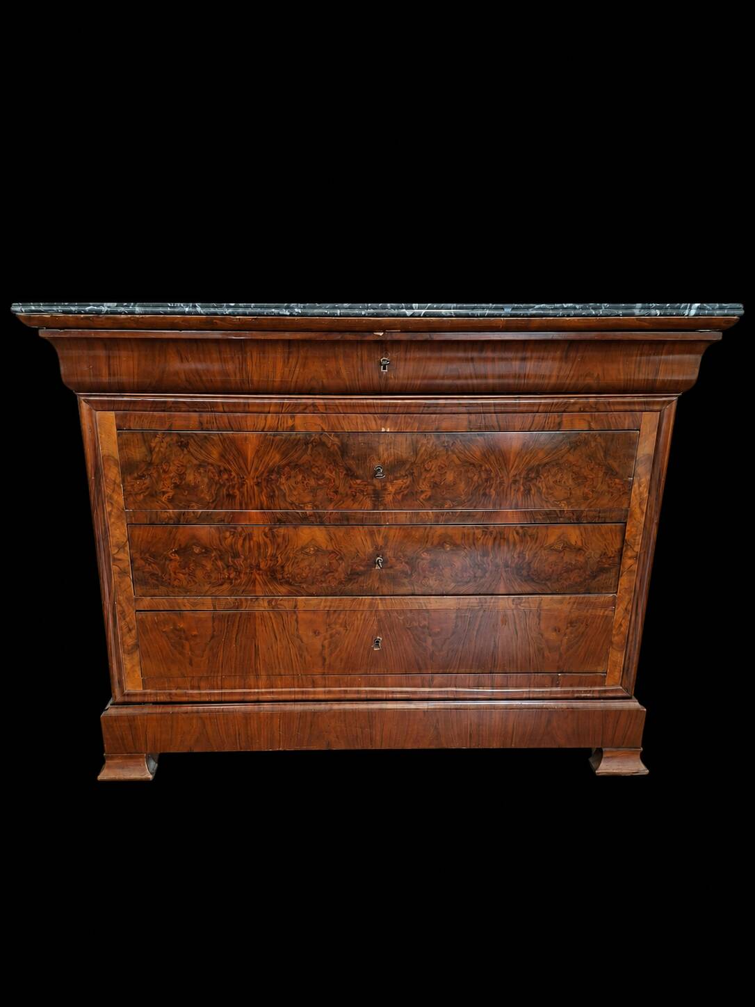 Commode Louis-Philippe en noyer loupe et marbre noir - XIXe siècle