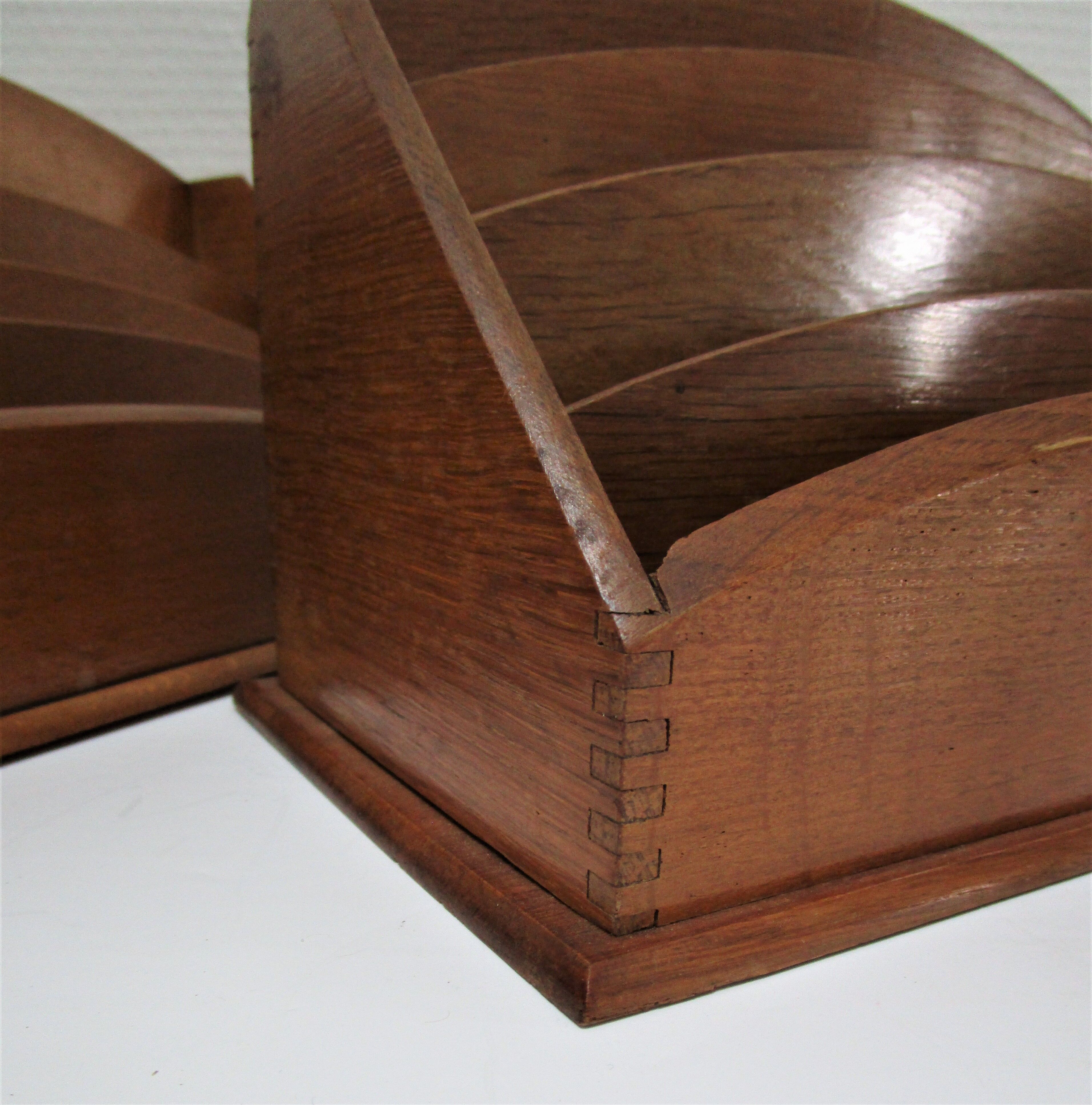 Deux range-courrier bois massif vintage