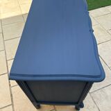 Crossbow chest of drawers