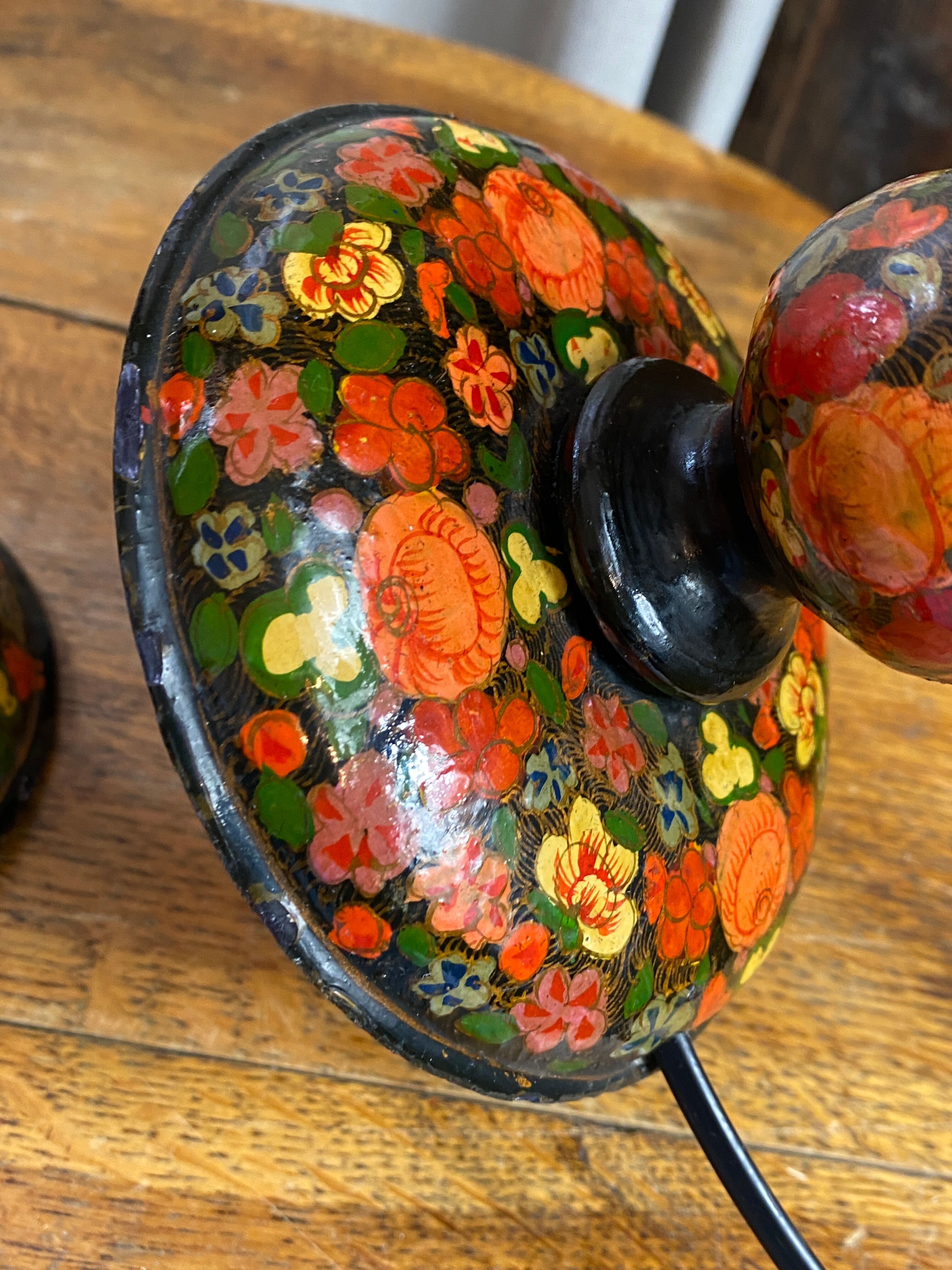 Paire de pieds de lampes Kashmiri