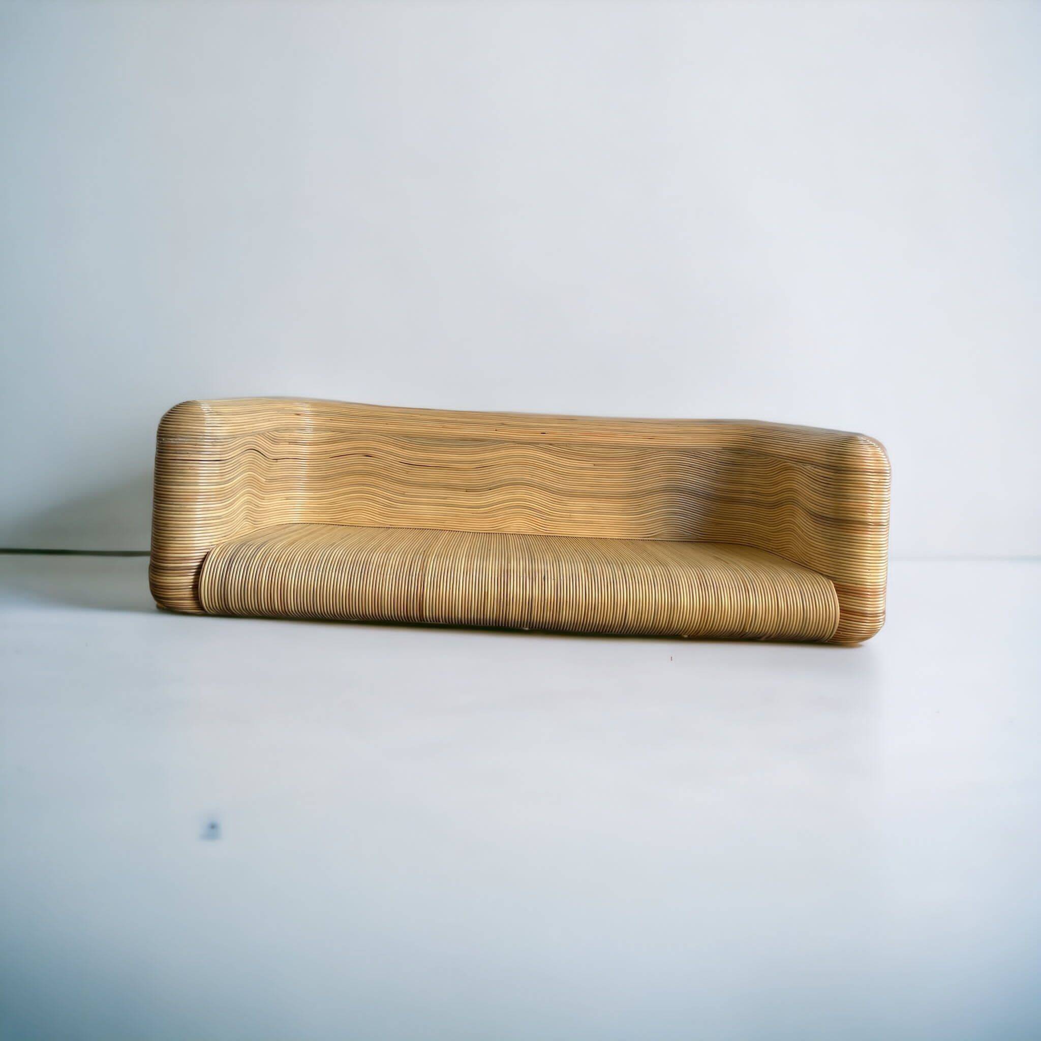 Curved wicker living seat / sofa