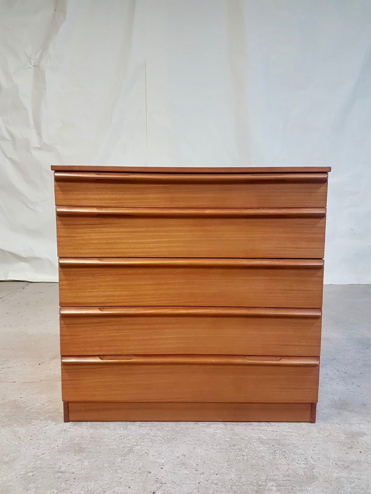 Avalon chest drawers