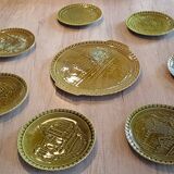 Gien earthenware cheese or dessert service