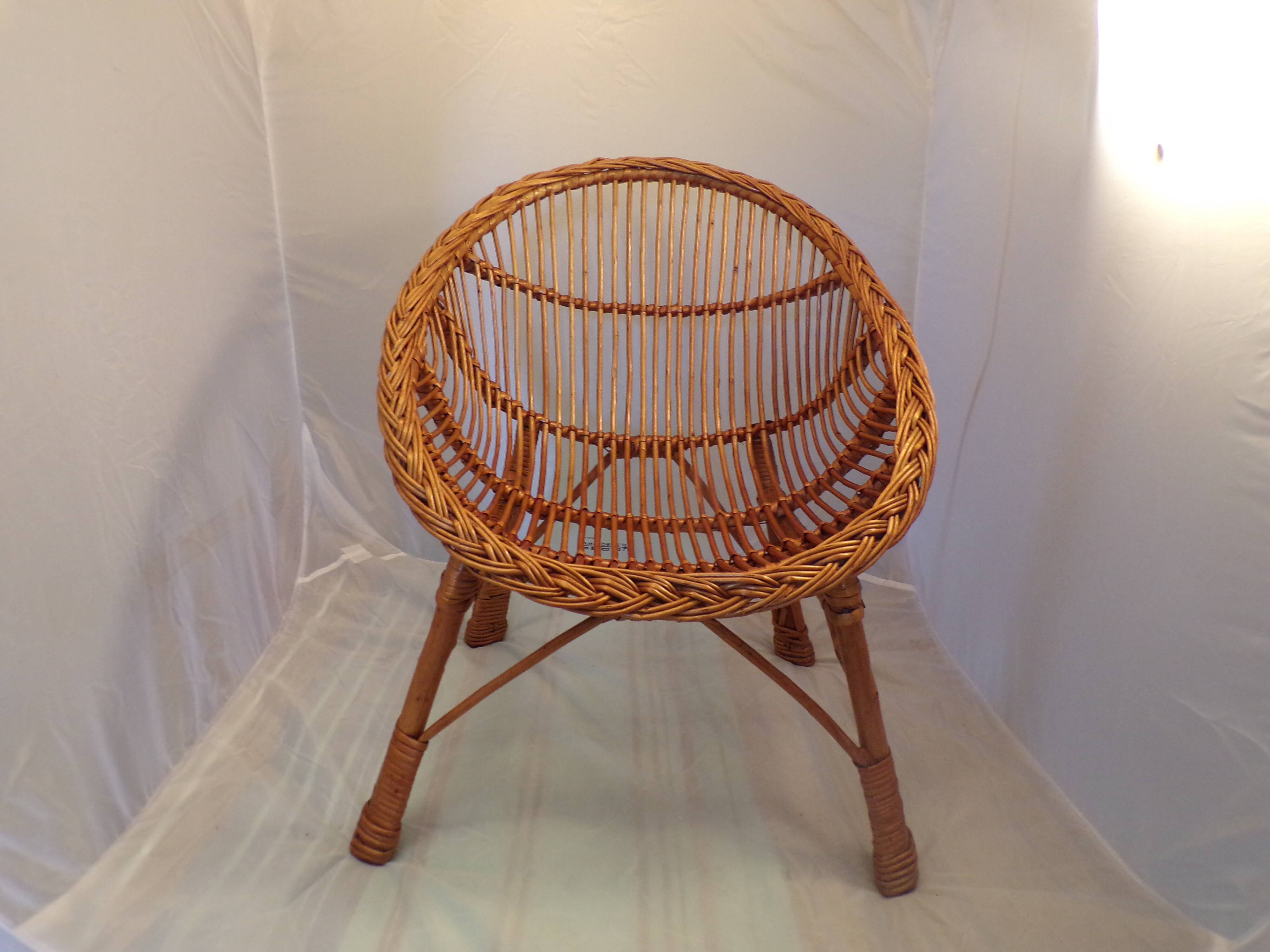 Chaise enfant en osier vintage