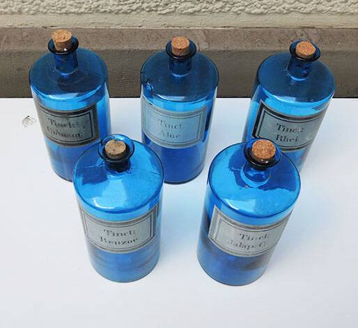 Old Blue Glass Apothecary Jar - Tinct: Cinamm