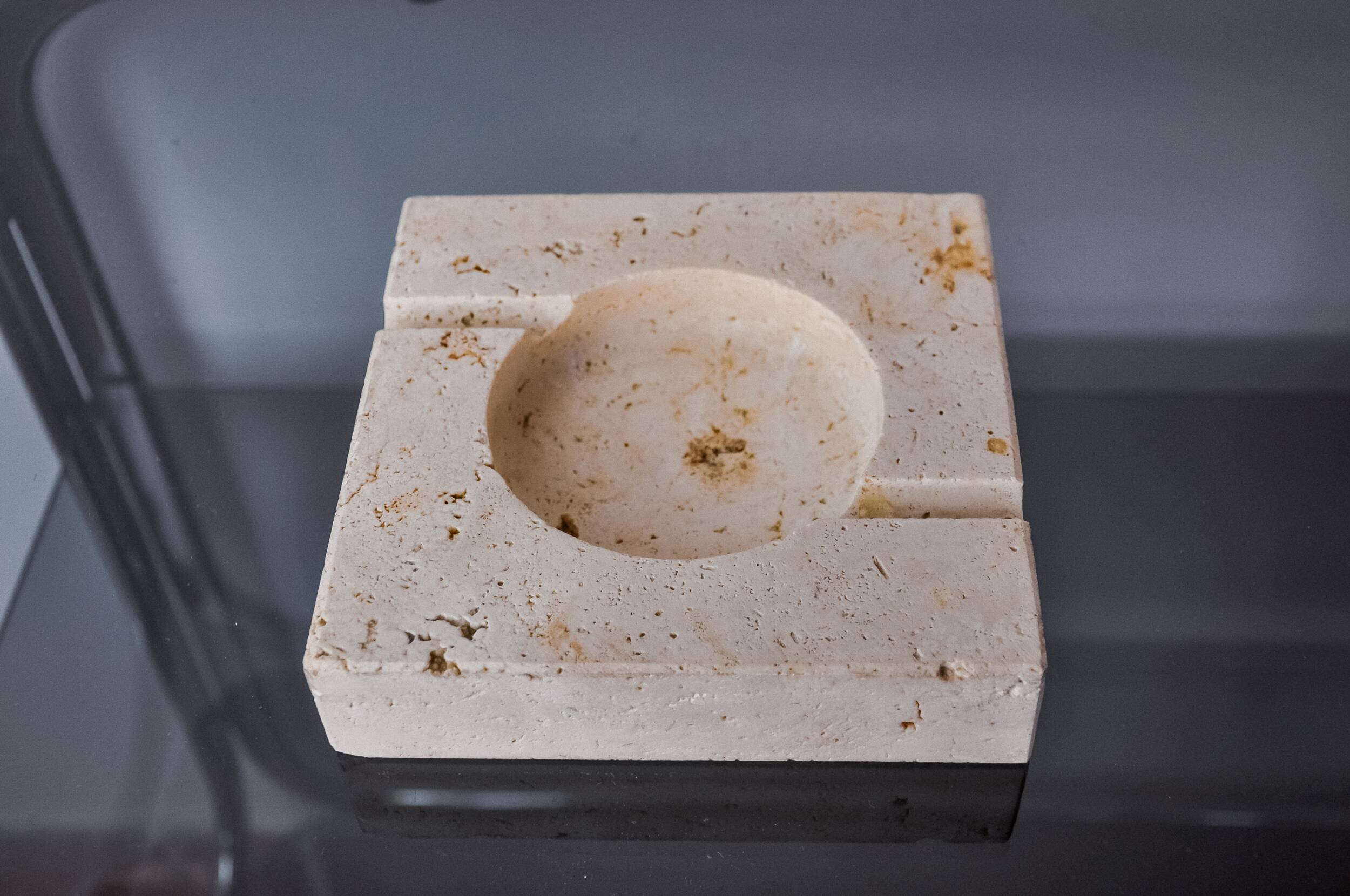 Brutalist ashtray by Fratelli Mannelli, travertine, Italy, 1970