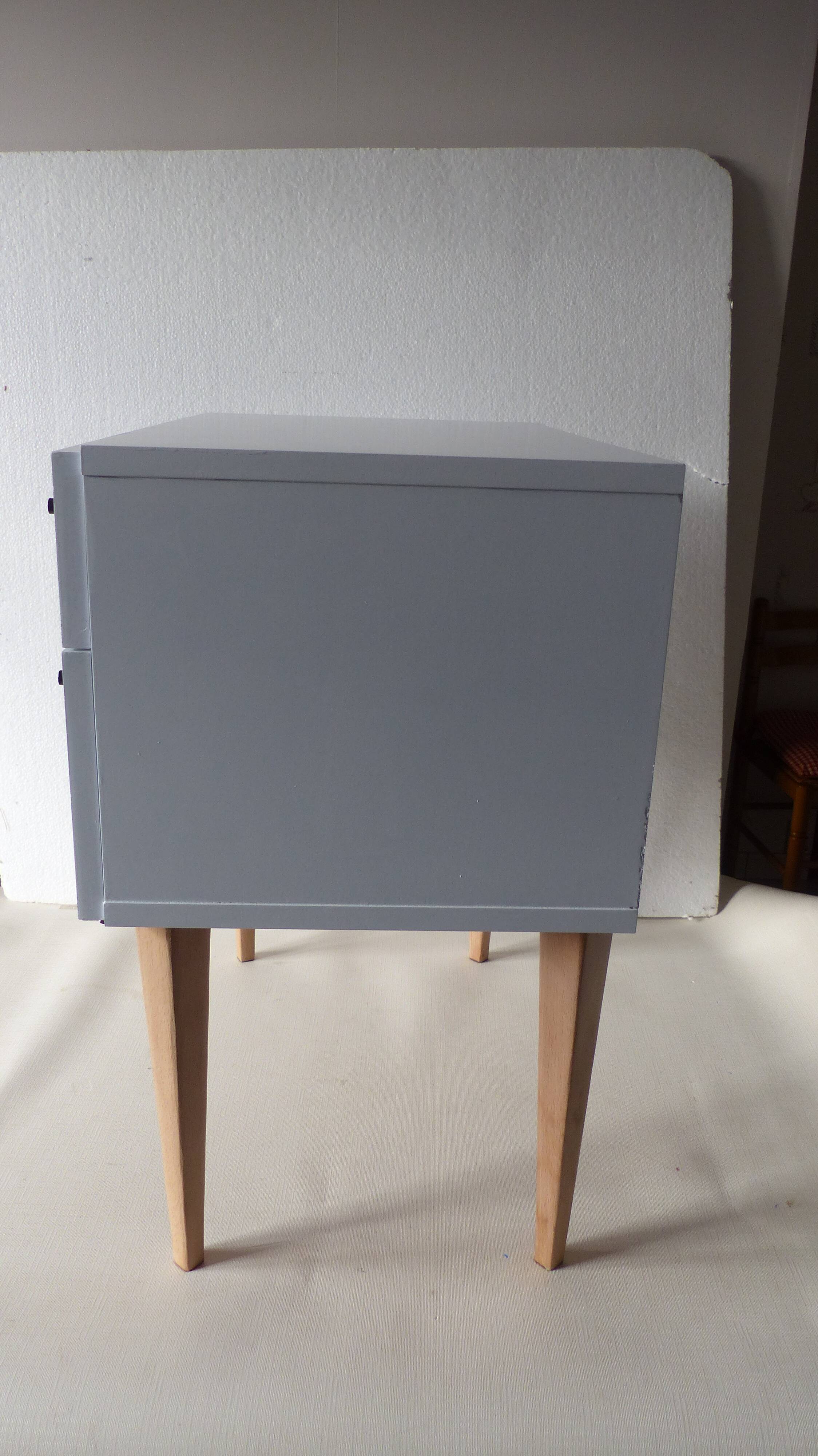 Bedside table