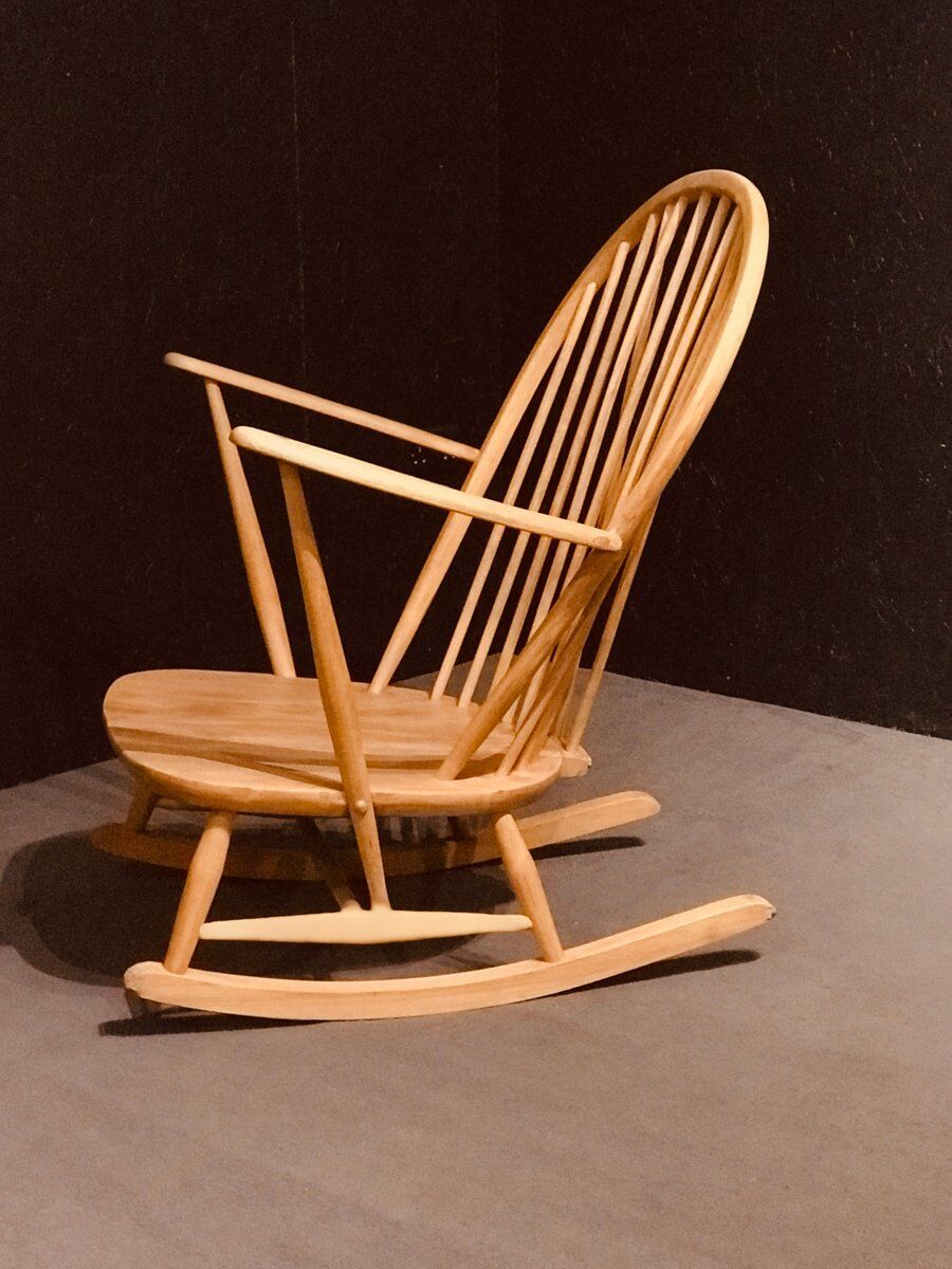 Rocking chair mid-century in light elm by Lucian Ercolani for Ercol