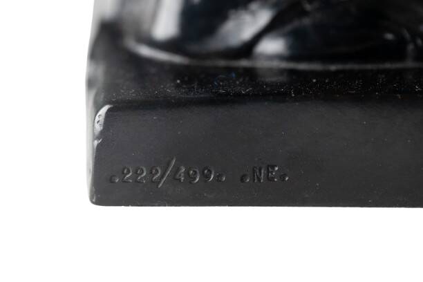 Salvador Dali. "Venus de Milo with Drawers" in bronze. Year 1988.