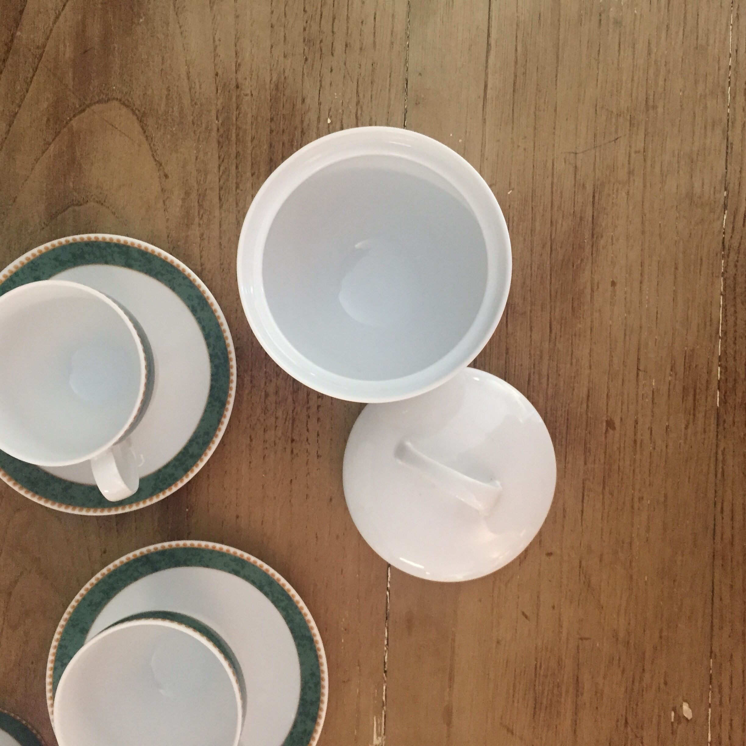 Coffee cups and sugar maker Geneviève Lethu